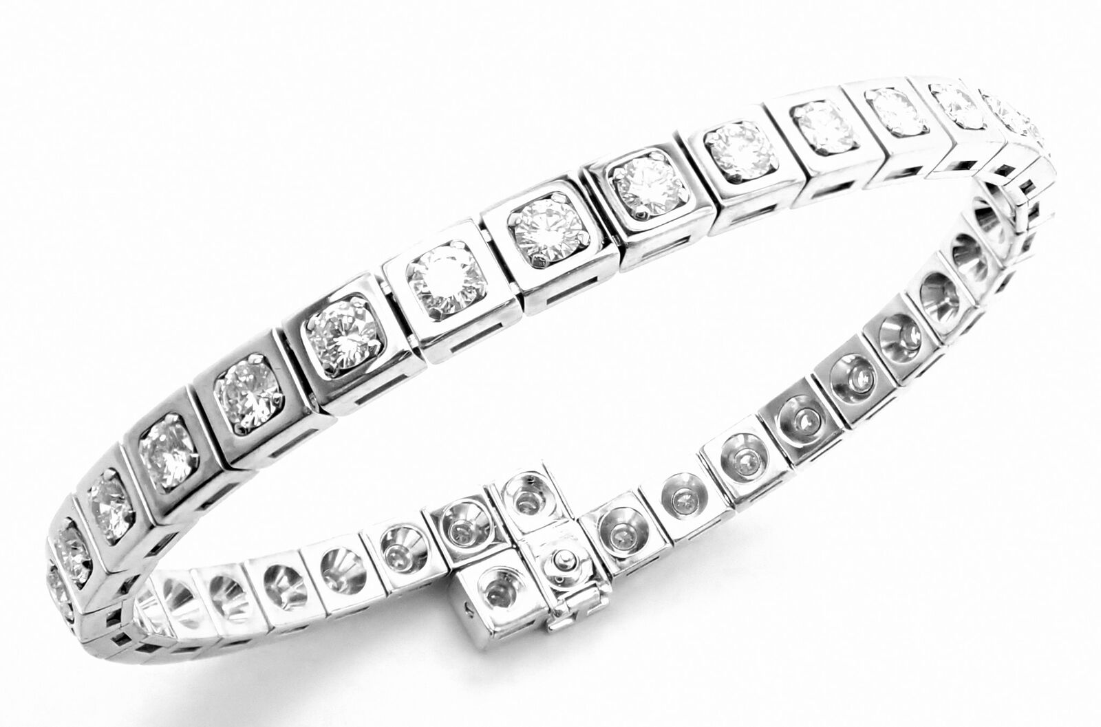 Rare! Authentic Cartier Tectonique 18k White Gold Diamond Tennis Bracelet | Fortrove