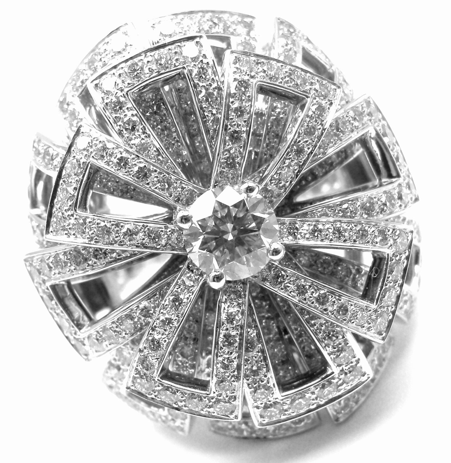 Rare! Authentic Chanel Flower 18k White Gold Diamond Large Ring | Fortrove