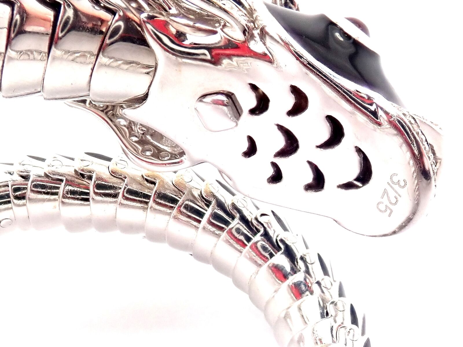 Authentic! Roberto Coin Nemo 18k White Gold Diamond Ruby Enamel Cuff Bracelet | Fortrove