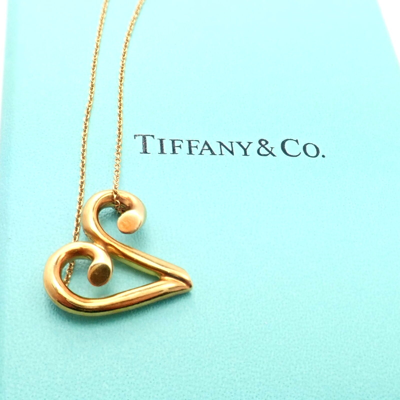 Tiffany & Co Picasso 18k Yellow Gold Large Zodiac Aries Pendant Necklace | Fortrove