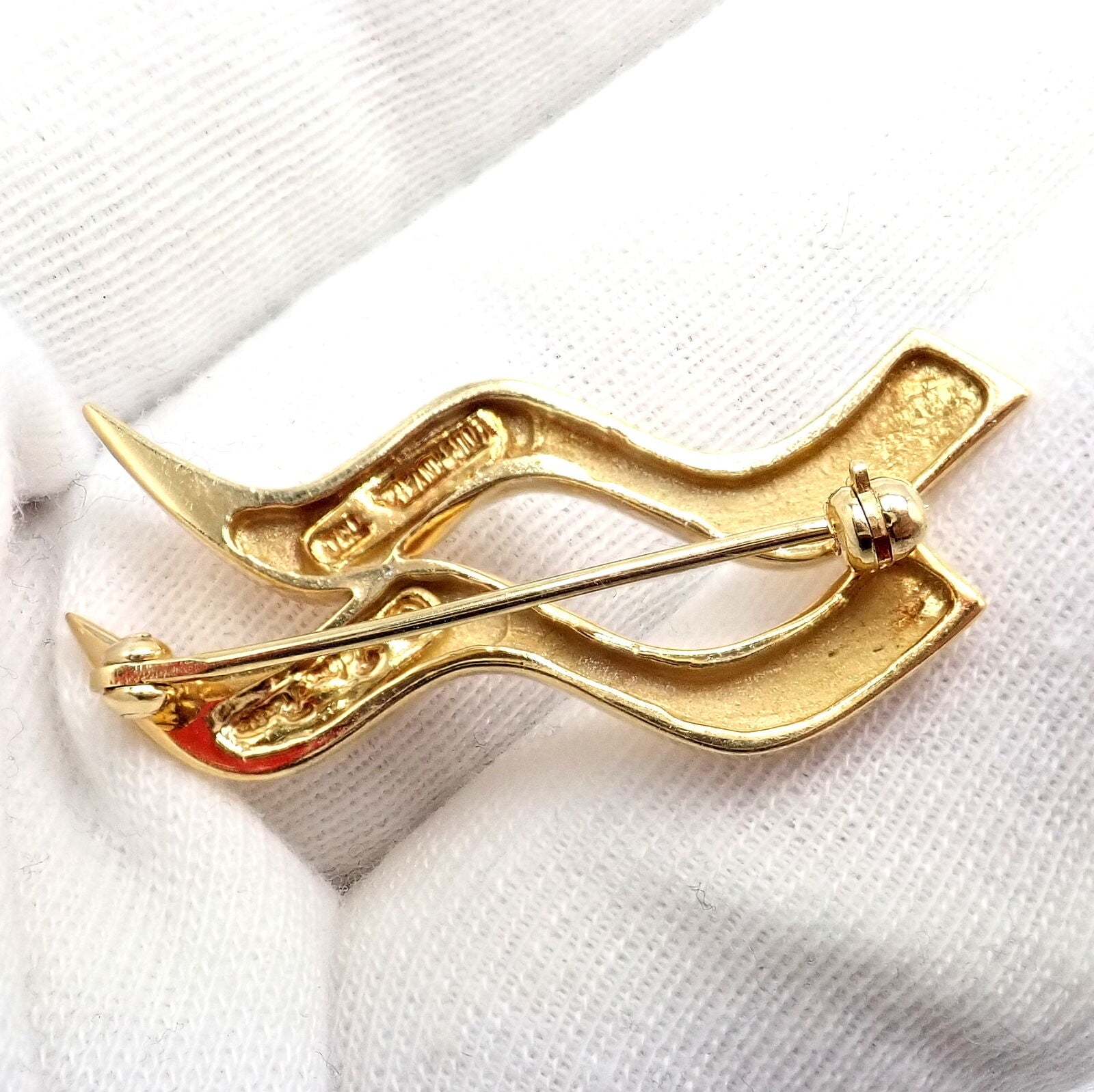 Authentic! Tiffany & Co 18k Yellow Gold Picasso Zodiac Aquarius Brooch Pin | Fortrove