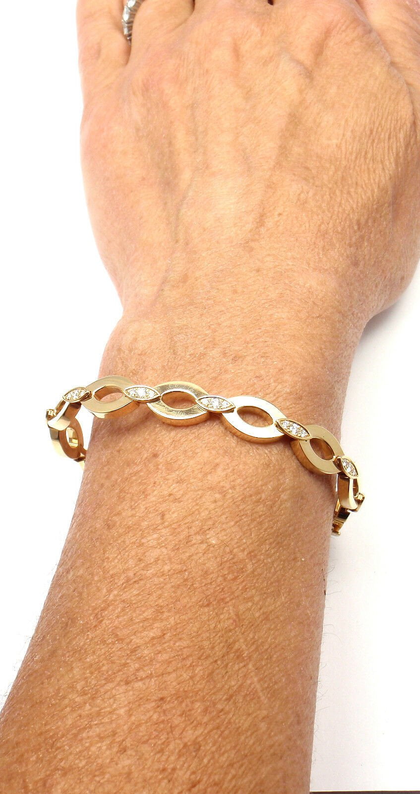 Rare! Authentic Cartier 18K Yellow Gold Diamond Diadea Link Bracelet | Fortrove