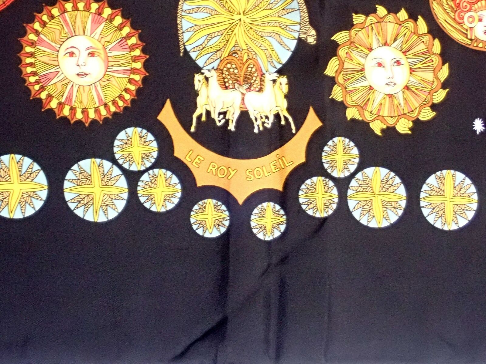 Authentic RARE! Hermes Carre Le Roy Soleil The Sun King Vintage 90cm Silk Scarf | Fortrove