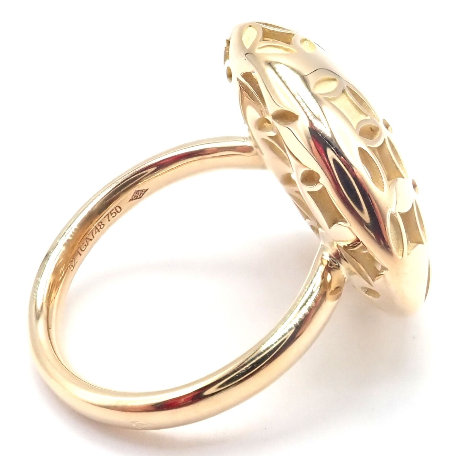 Authentic! Louis Vuitton Monogram 18k Yellow Gold Large Ring | Fortrove