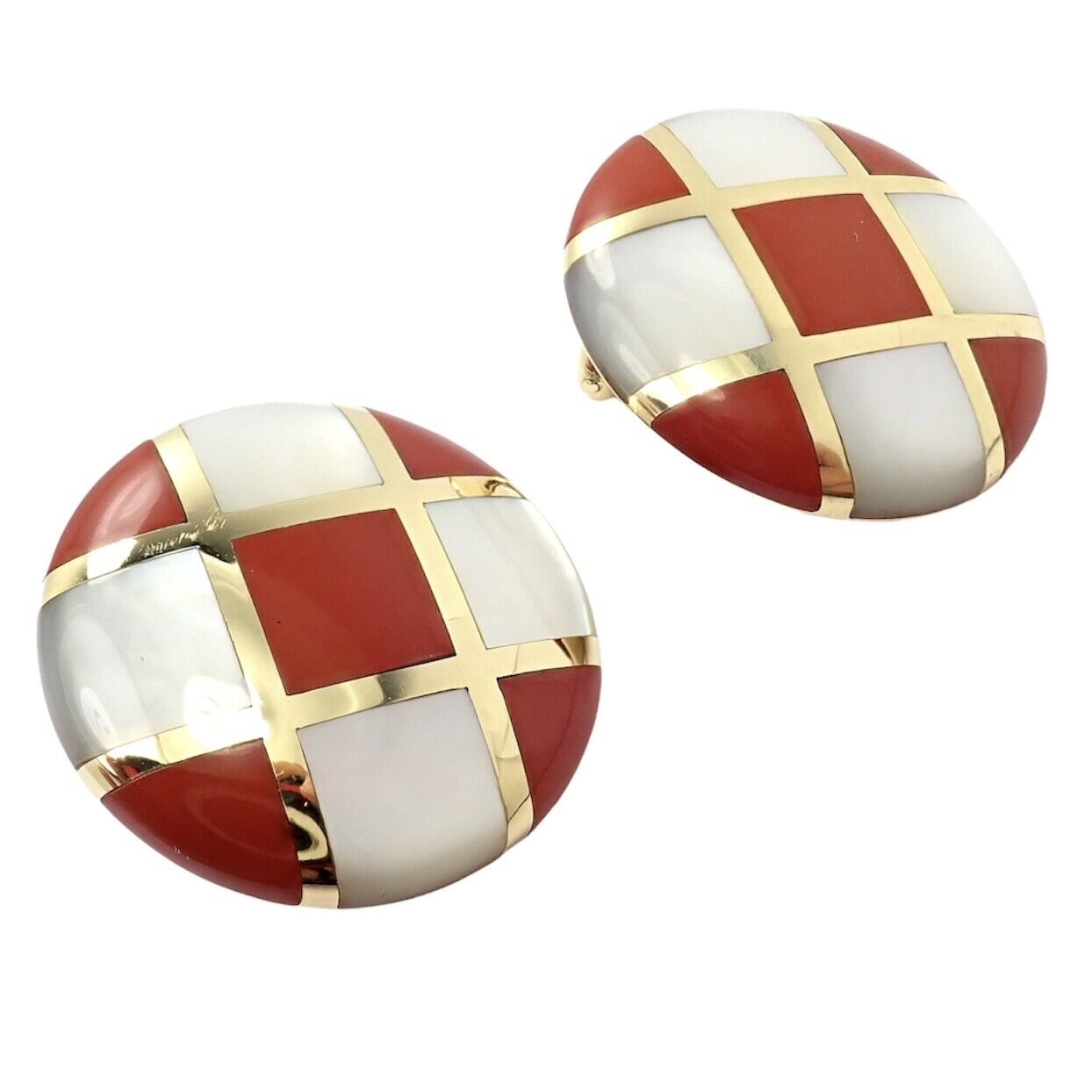 Tiffany & Co Cummings 18k Gold Mother of Pearl Carnelian Checkerboard Earrings | Fortrove