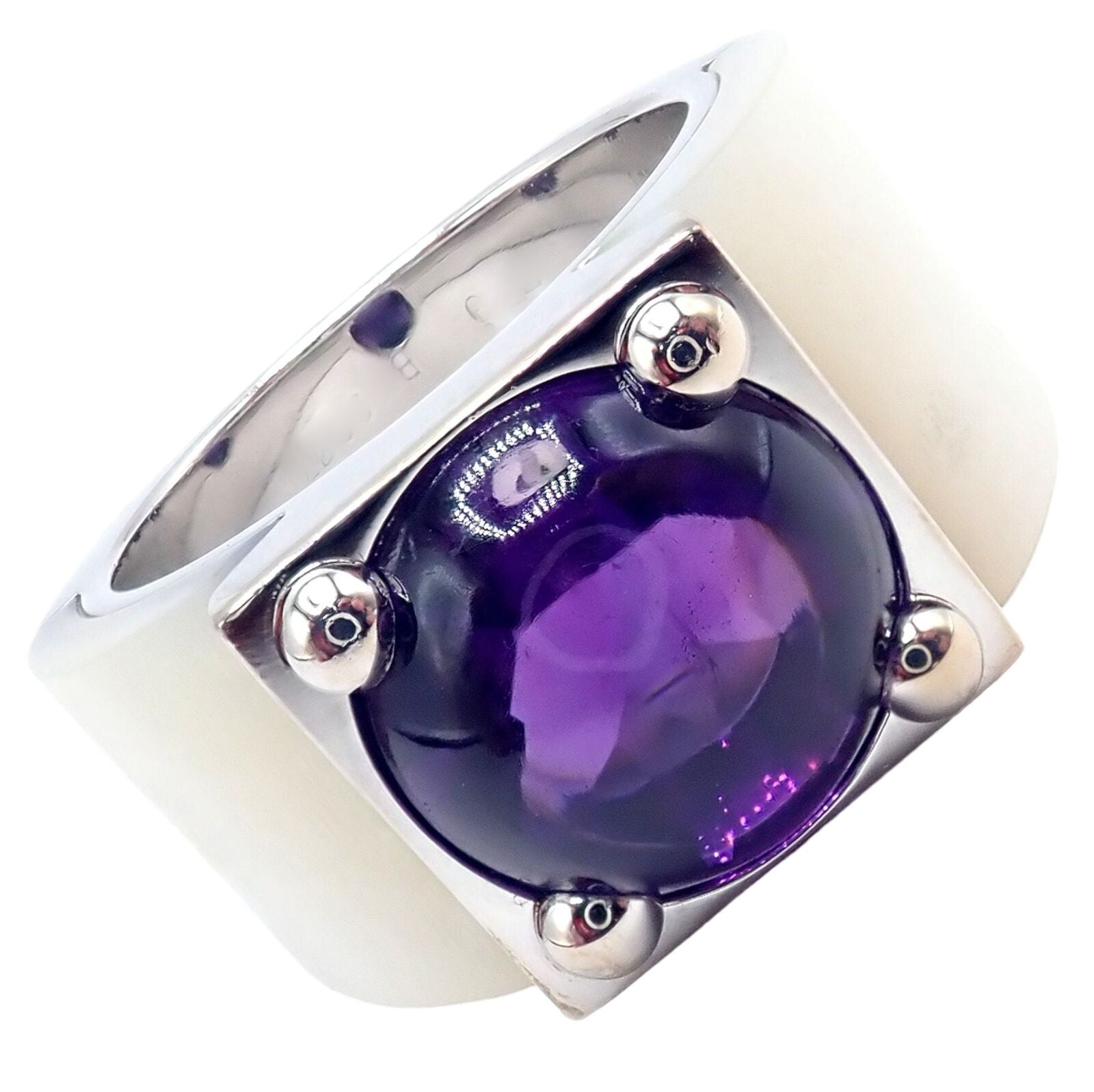 Rare! Authentic Van Cleef & Arpels 18k White Gold Amethyst Mother of Pearl Ring | Fortrove