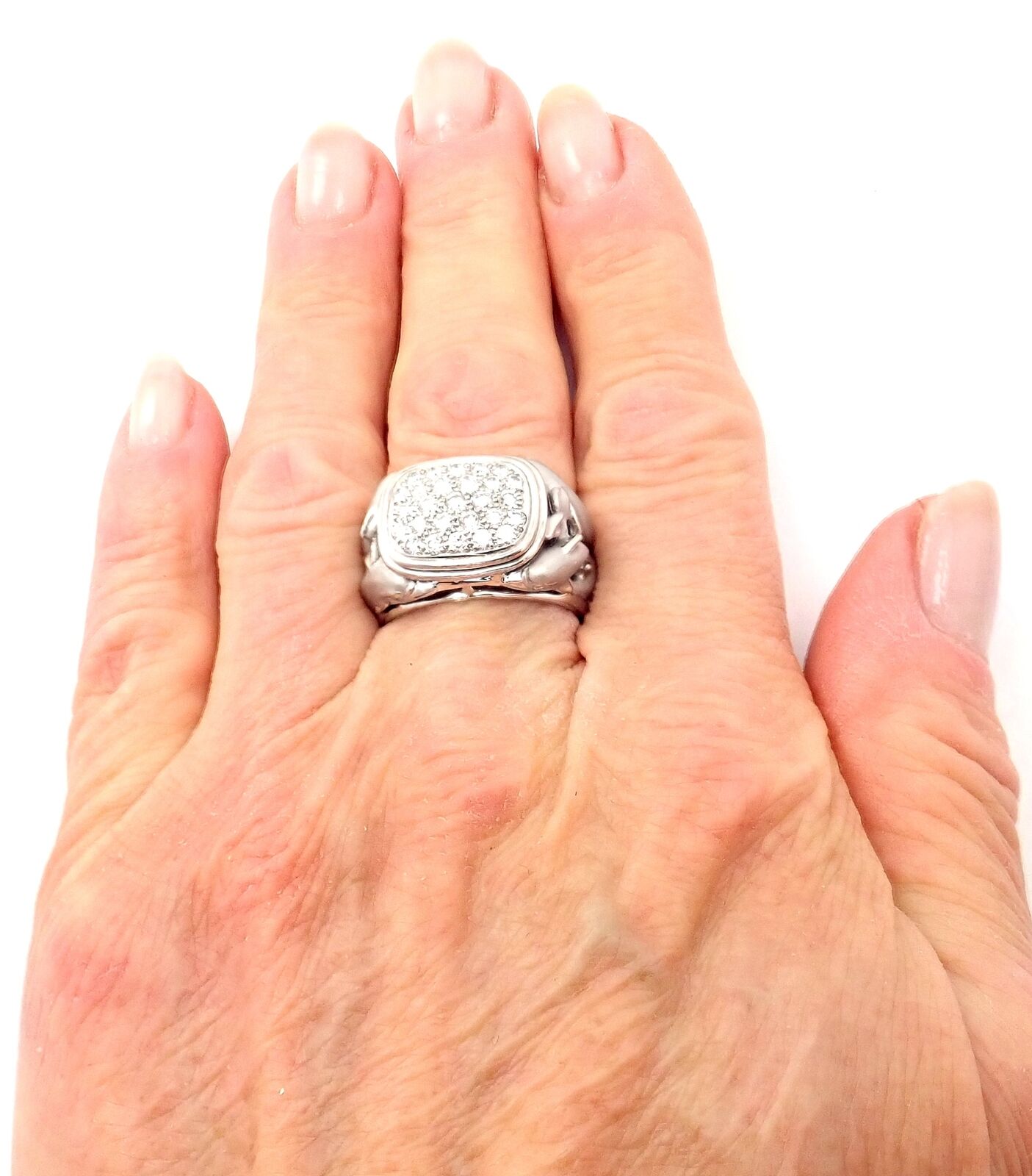 Authentic! Carrera Y Carrera Dolphin Motif 18k White Gold Diamond Ring | Fortrove