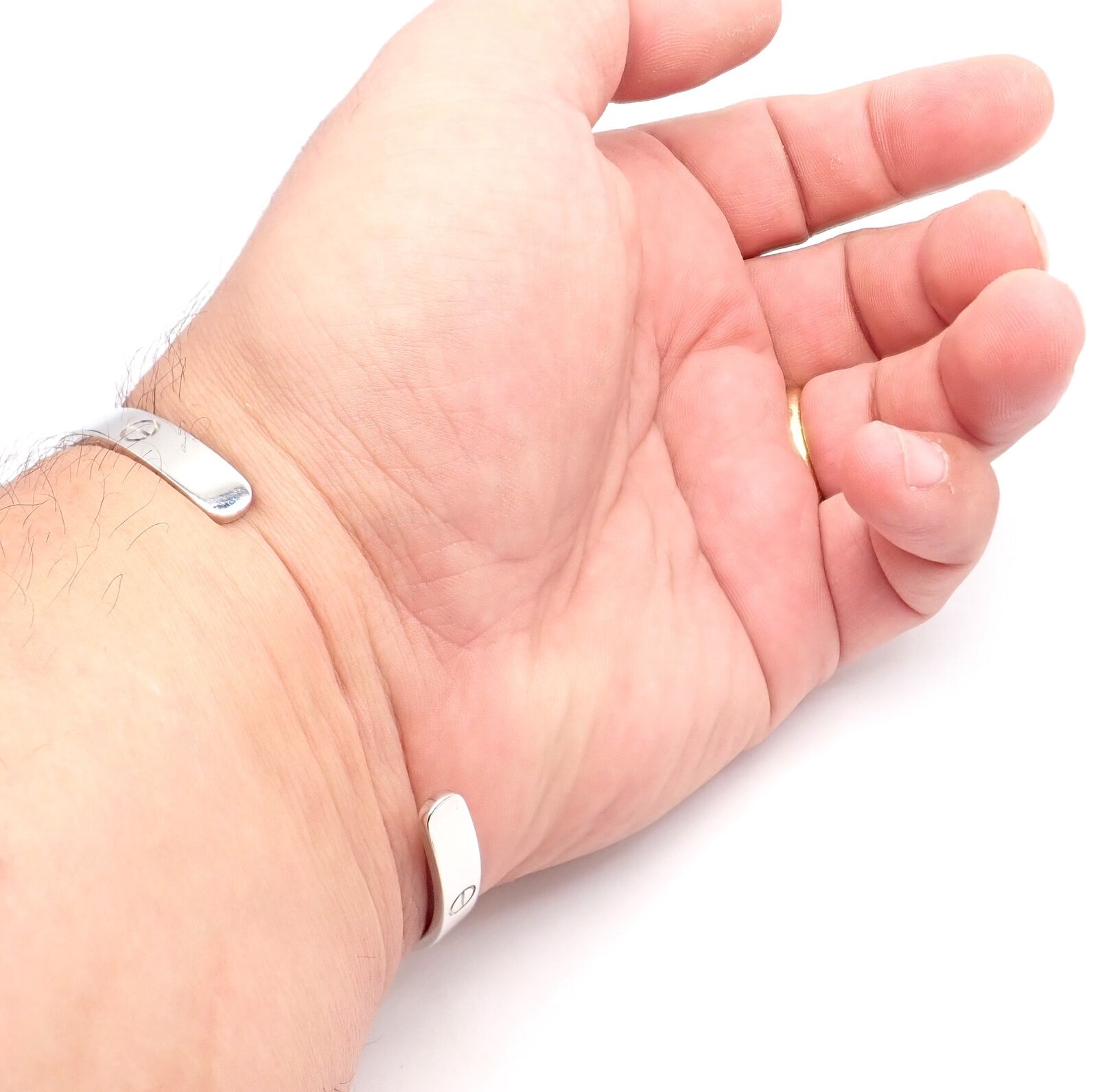 Authentic! Cartier 18k White Gold Love Cuff Open Bracelet Size 21 w/ Certificate | Fortrove