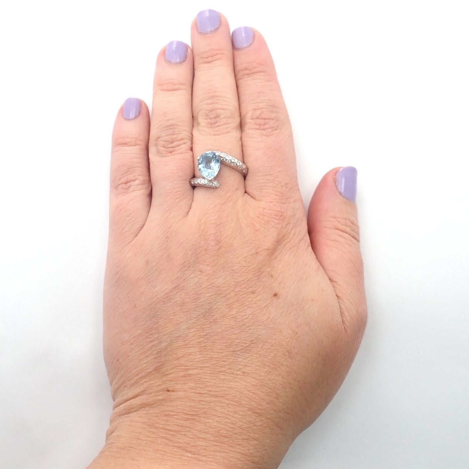 Authentic! Chanel Comete Star 18k White Gold Diamond 2.25ct Aquamarine Ring | Fortrove
