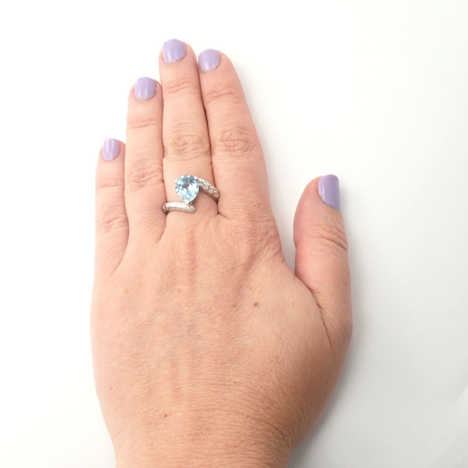 Authentic! Chanel Comete Star 18k White Gold Diamond 2.25ct Aquamarine Ring | Fortrove