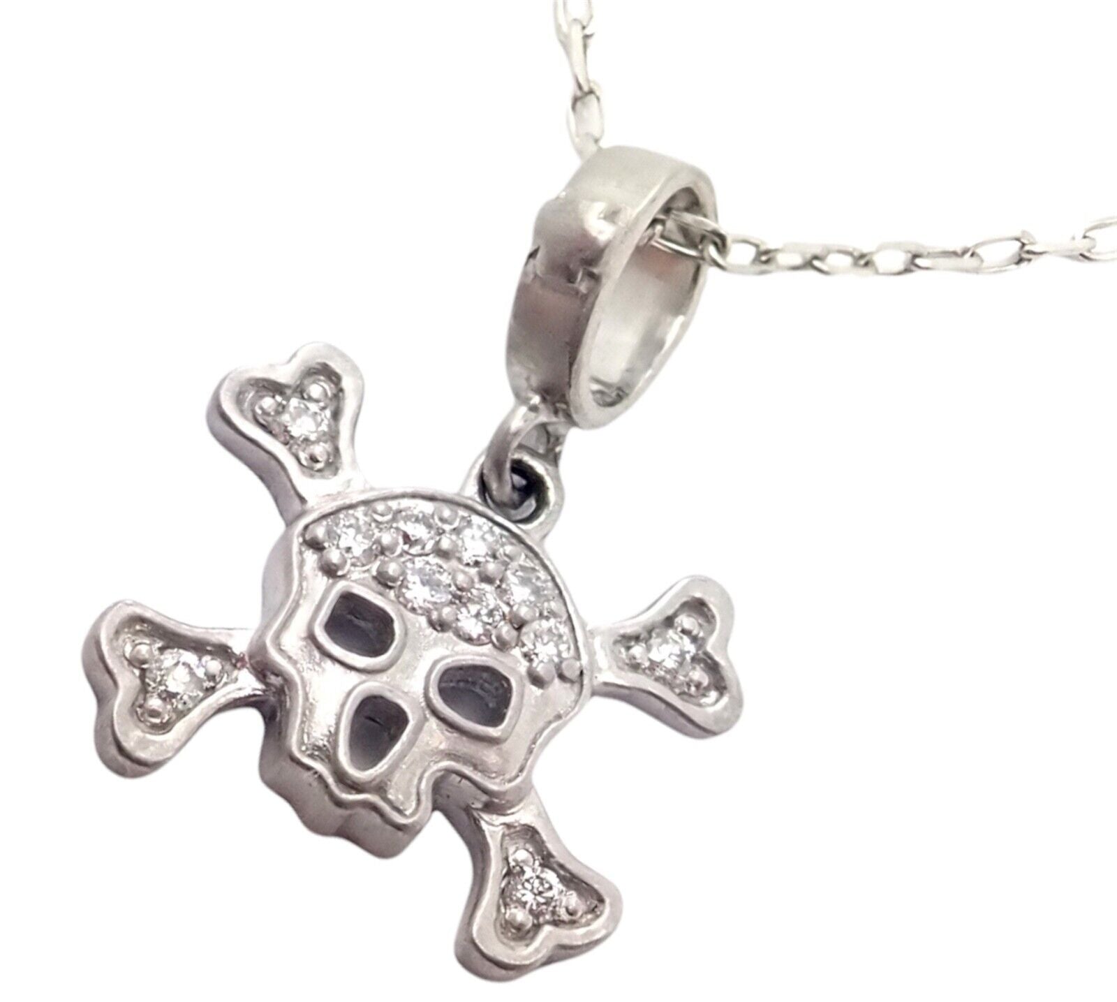 Authentic! Loree Rodkin 18k White Gold Diamond Skull Crossbones Pendant Necklace | Fortrove