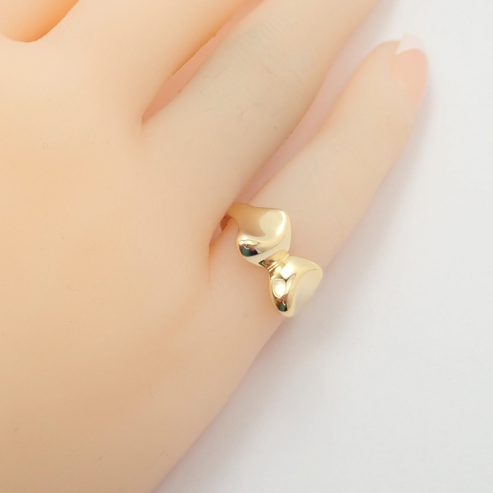 Tiffany & Co. 18k Yellow Gold Peretti Butterfly Bow Ring Sz 5.5 | Fortrove