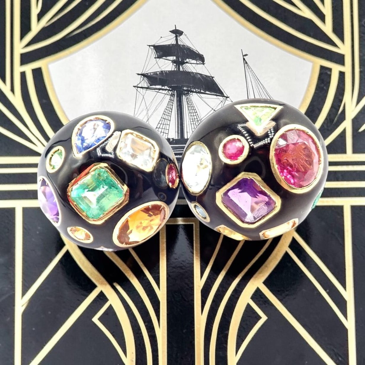 Authentic! Verdura Fulco 18k Yellow Gold  Color Stone Black Enamel Earrings | Fortrove