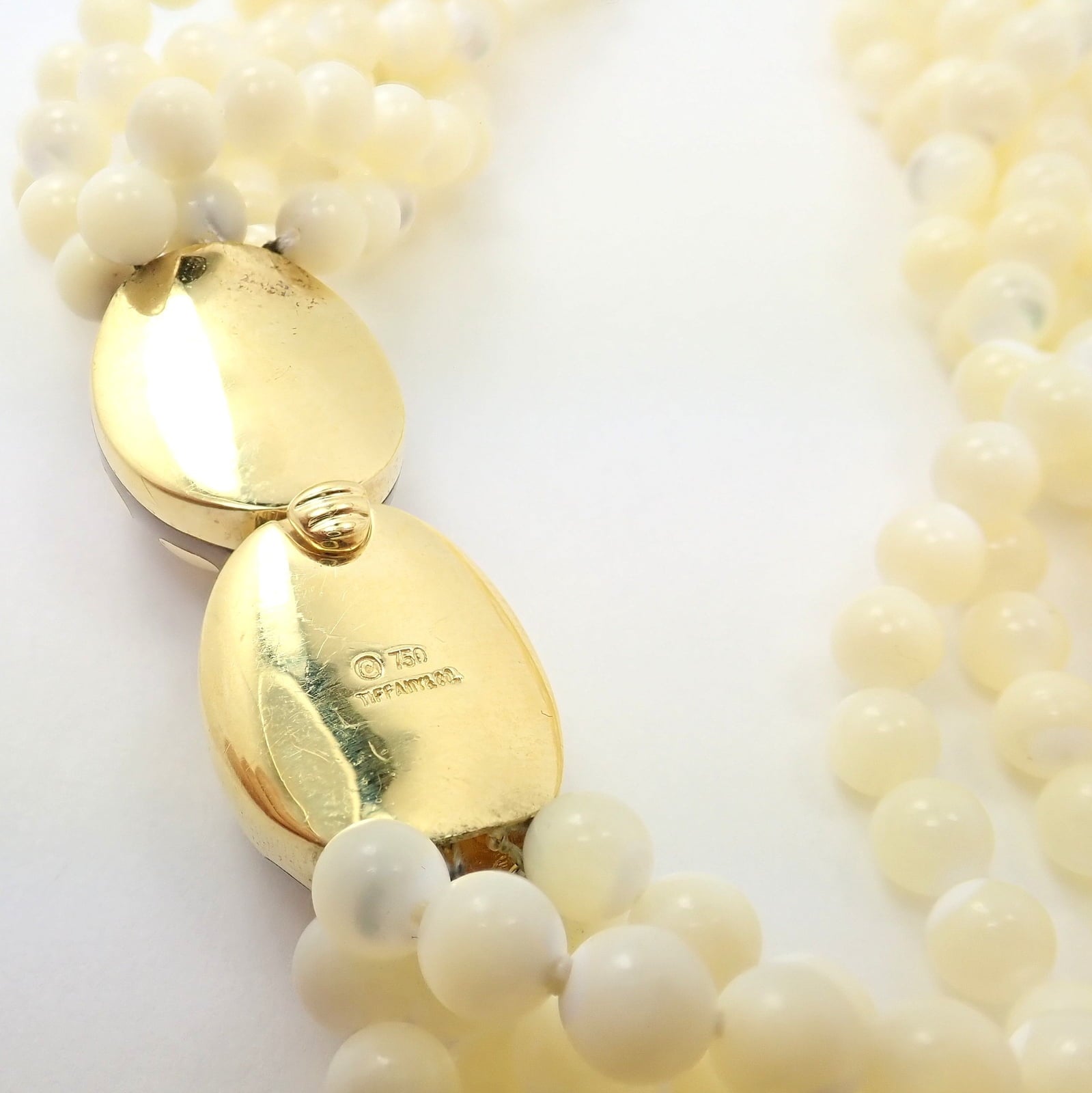 Tiffany & Co Cummings 18k Gold Mother Of Pearl Bead Torsade Inlaid Necklace | Fortrove