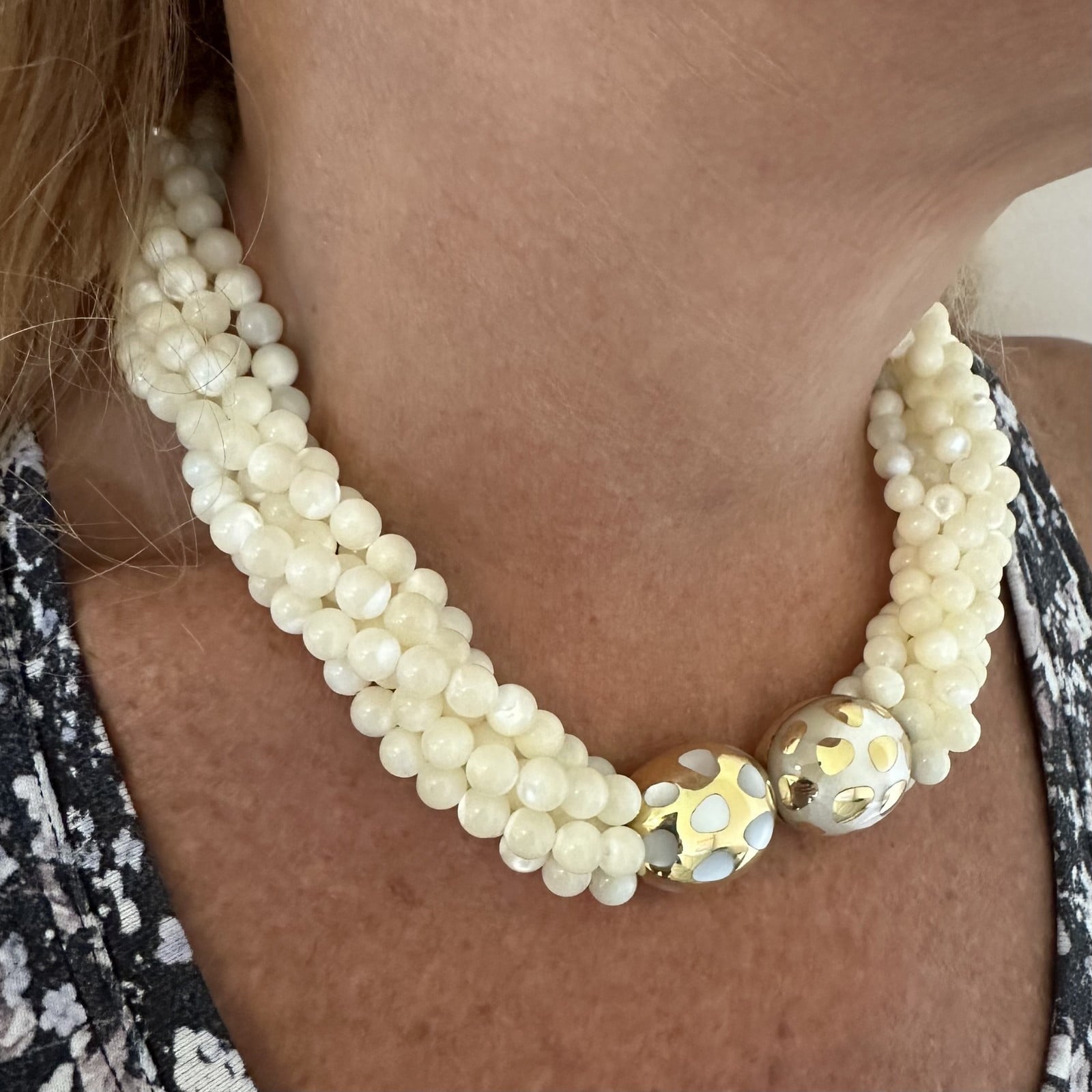 Tiffany & Co Cummings 18k Gold Mother Of Pearl Bead Torsade Inlaid Necklace | Fortrove