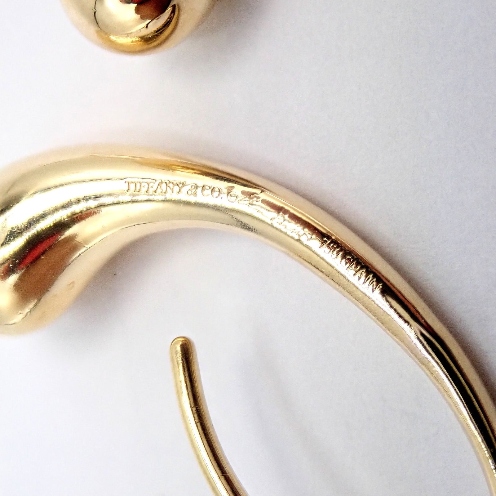 Tiffany & Co. Jewelry & Watches:Fine Jewelry:Earrings Vintage! Tiffany & Co Peretti 18k Yellow Gold Teardrop Hoop Earrings
