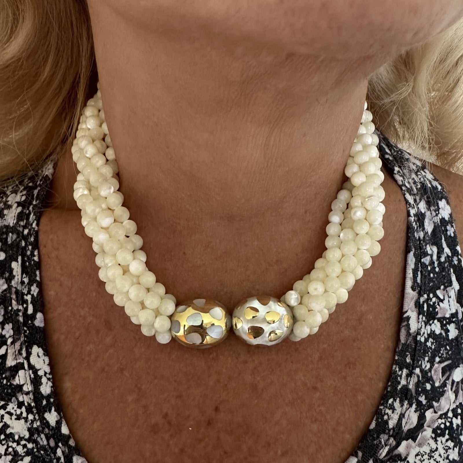 Tiffany & Co Cummings 18k Gold Mother Of Pearl Bead Torsade Inlaid Necklace | Fortrove
