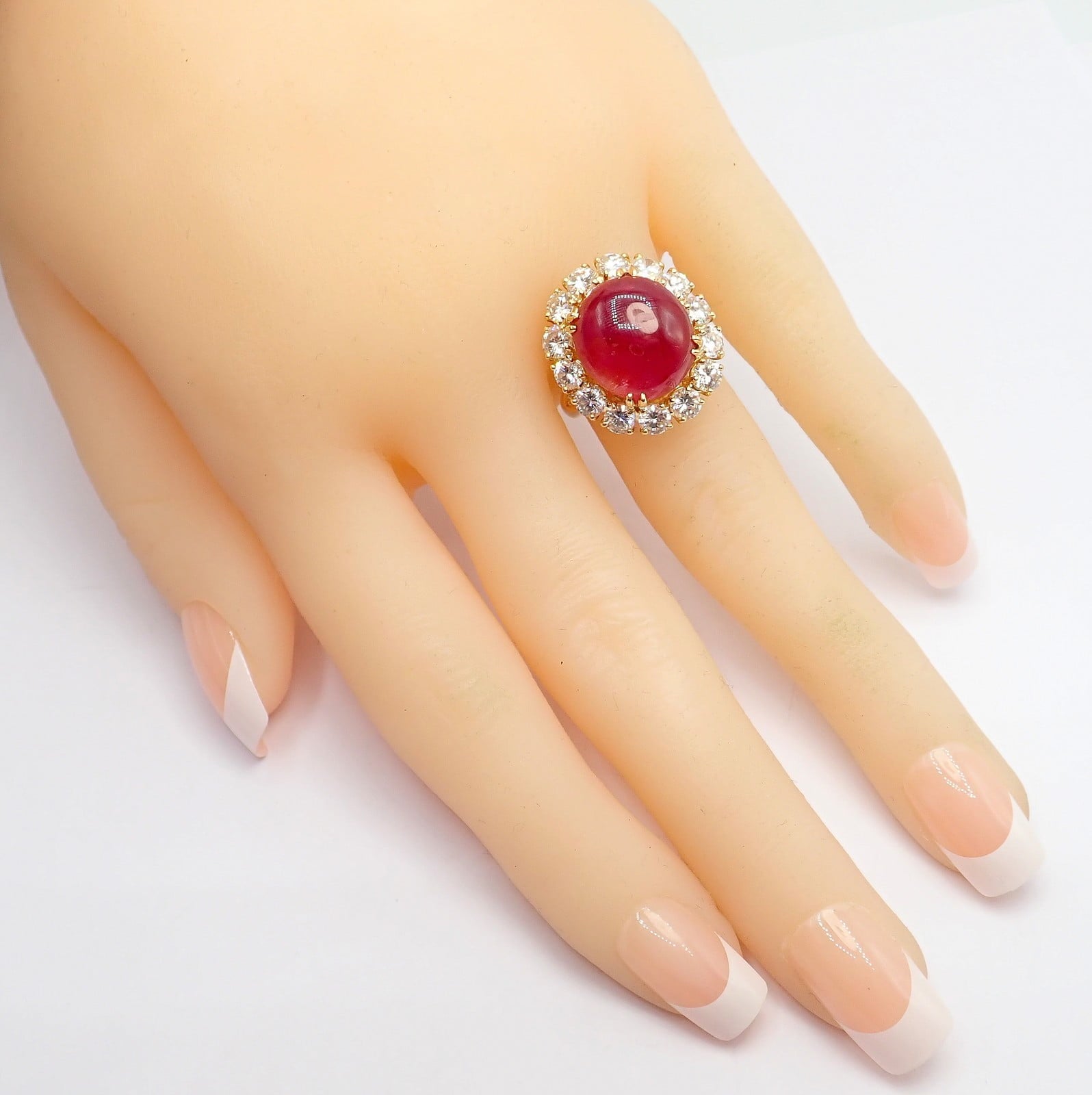 Van Cleef & Arpels Jewelry & Watches:Fine Jewelry:Rings Van Cleef & Arpels 18k Gold Large Cabochon Burmese No Heat Ruby Diamond Ring GIA