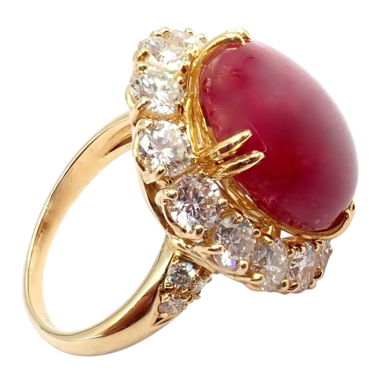 Van Cleef & Arpels 18k Gold Large Cabochon Burmese No Heat Ruby Diamond Ring GIA | Fortrove