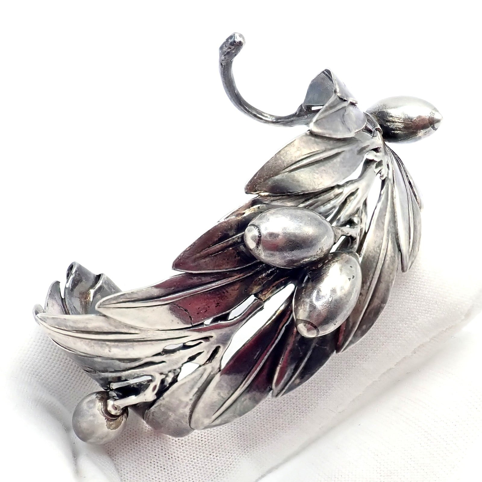 Rare! Vintage Mario Buccellati Silver Olive Leaf Branch Cuff Bracelet | Fortrove
