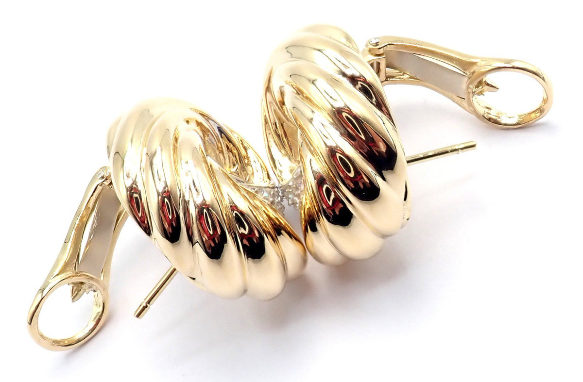 Verdura Jewelry & Watches:Fine Jewelry:Earrings Authentic! Verdura 18k Yellow Gold Diamond Swirl Earrings