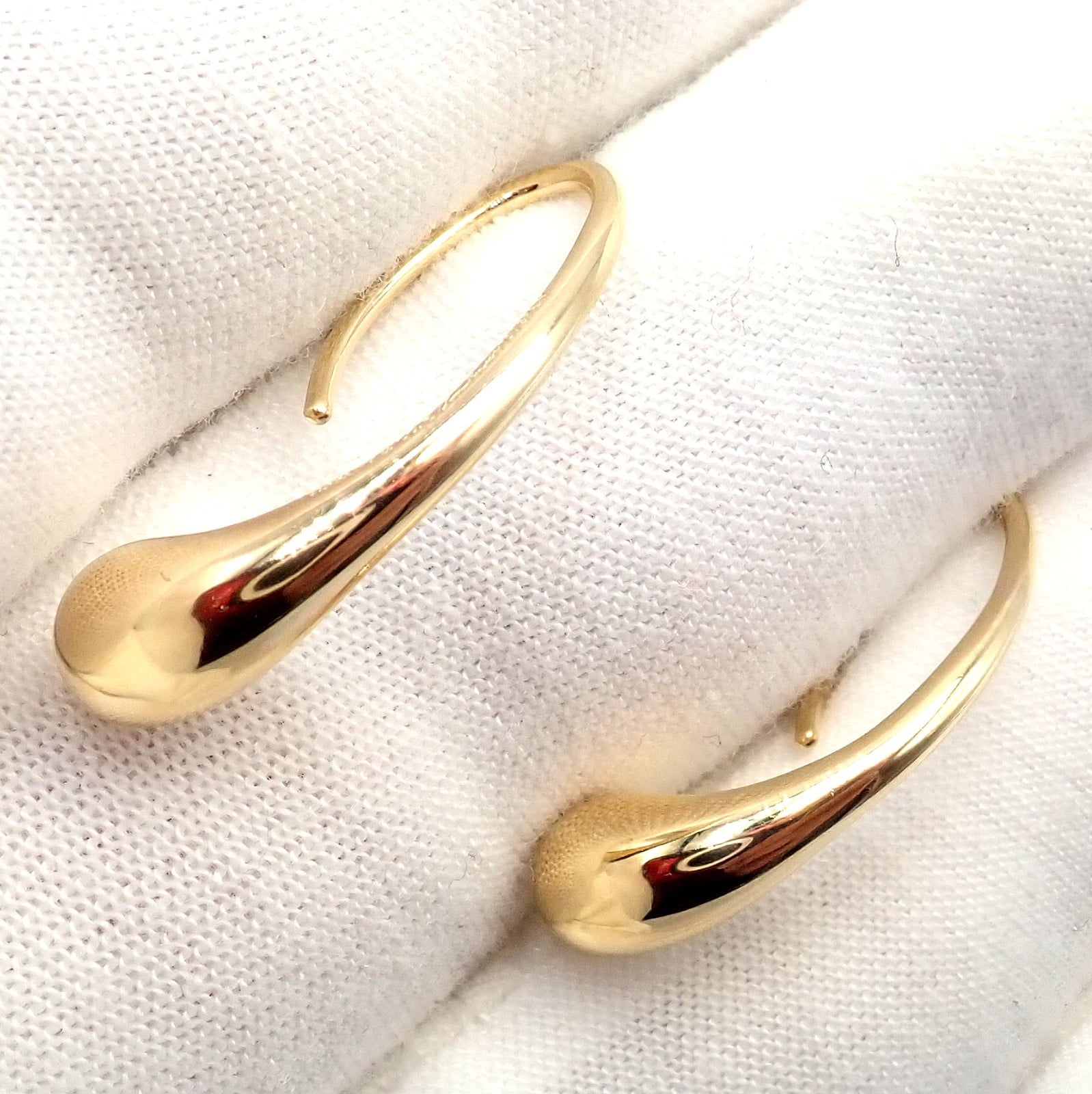 Tiffany & Co. Jewelry & Watches:Fine Jewelry:Earrings Vintage! Tiffany & Co Peretti 18k Yellow Gold Teardrop Hoop Earrings
