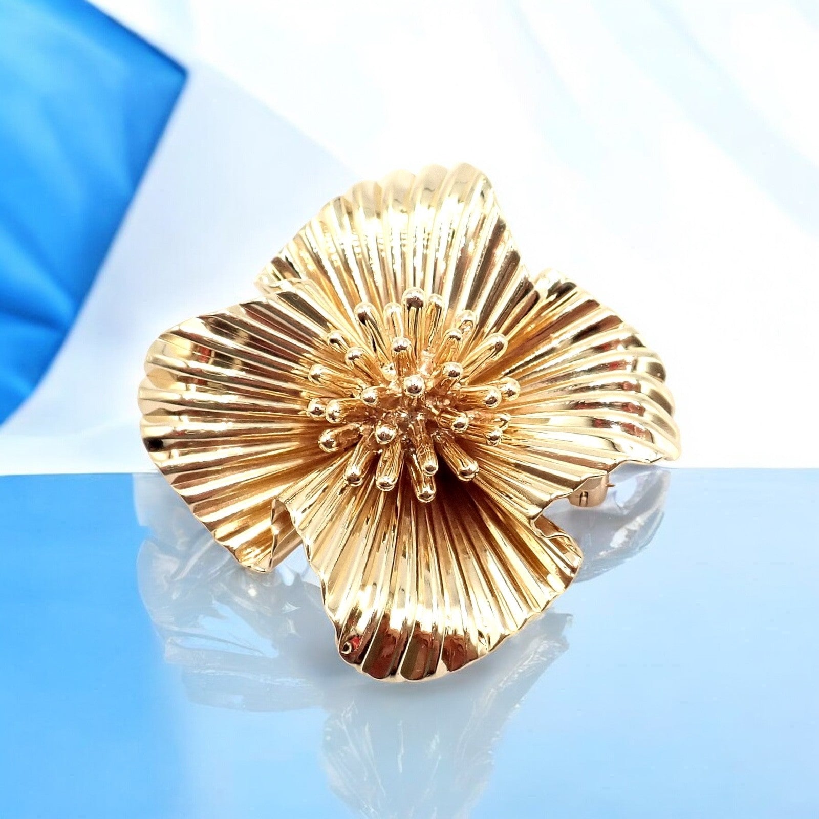 Authentic! Vintage Tiffany & Co. 14k Yellow Gold Flower Pin Brooch | Fortrove
