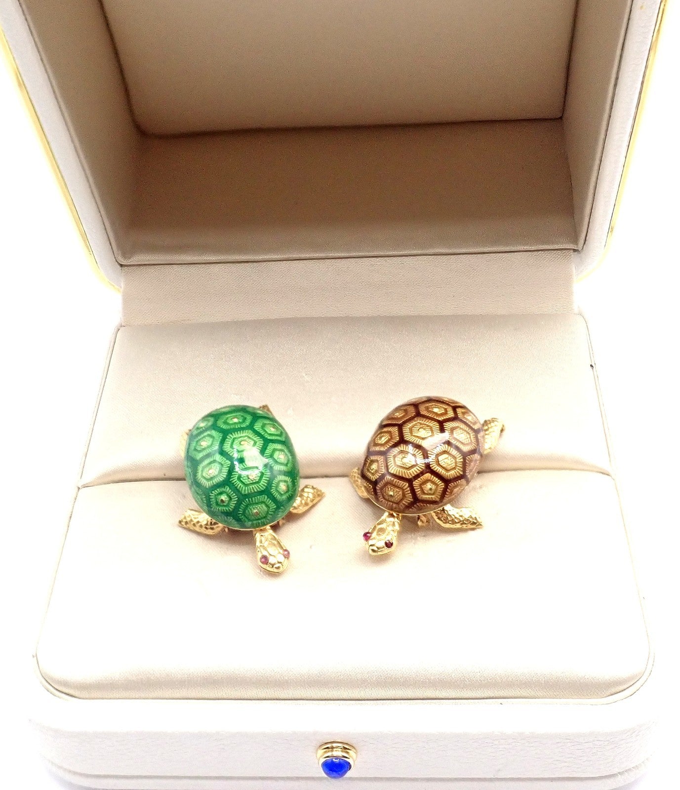 Vintage! Boucheron France 18k Yellow Gold Enamel Set Of Two Turtle Brooches | Fortrove