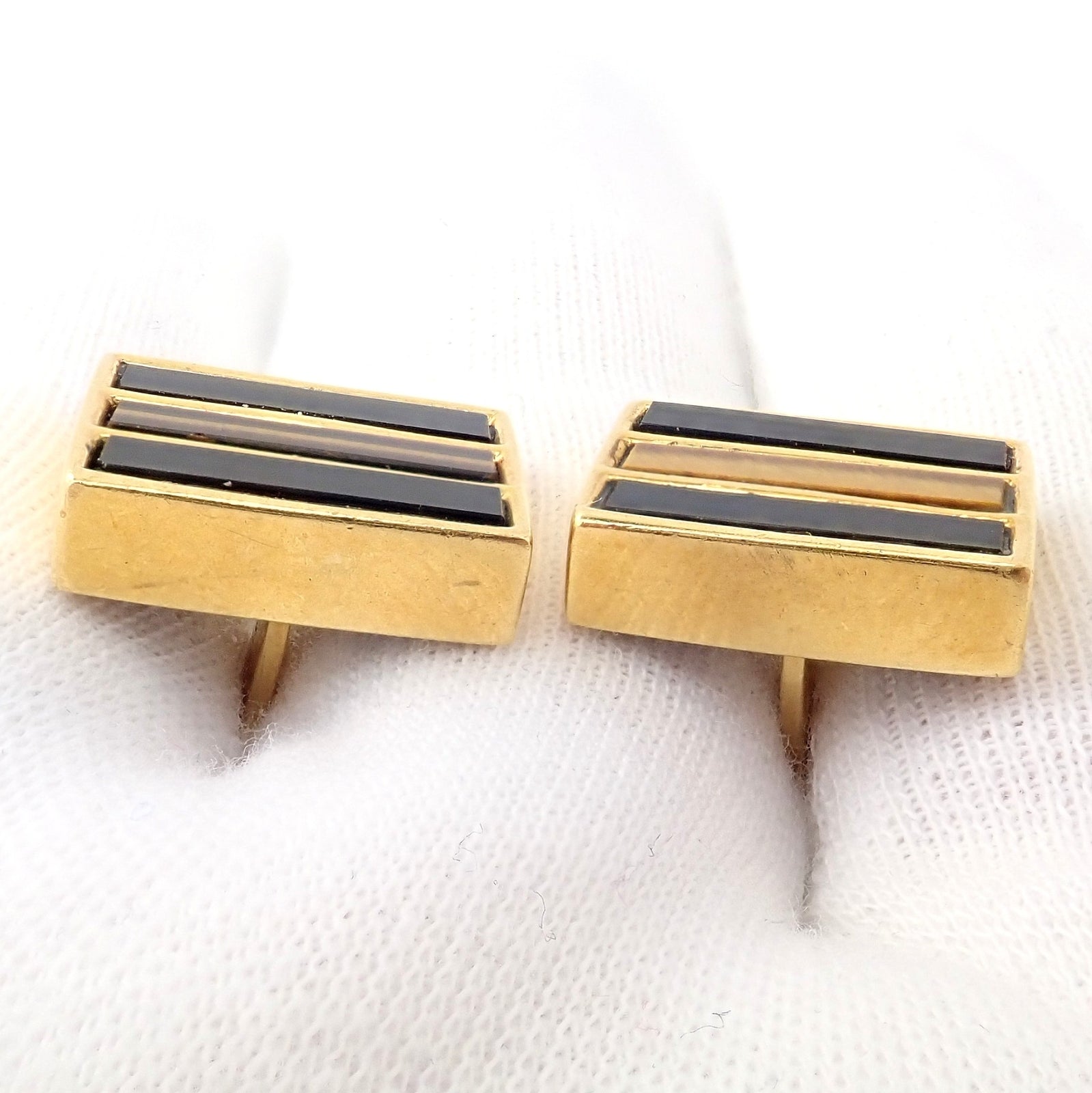 Rare Vintage Tiffany & Co. 18k Yellow Gold Classic Onyx Tiger Eye Cufflinks | Fortrove