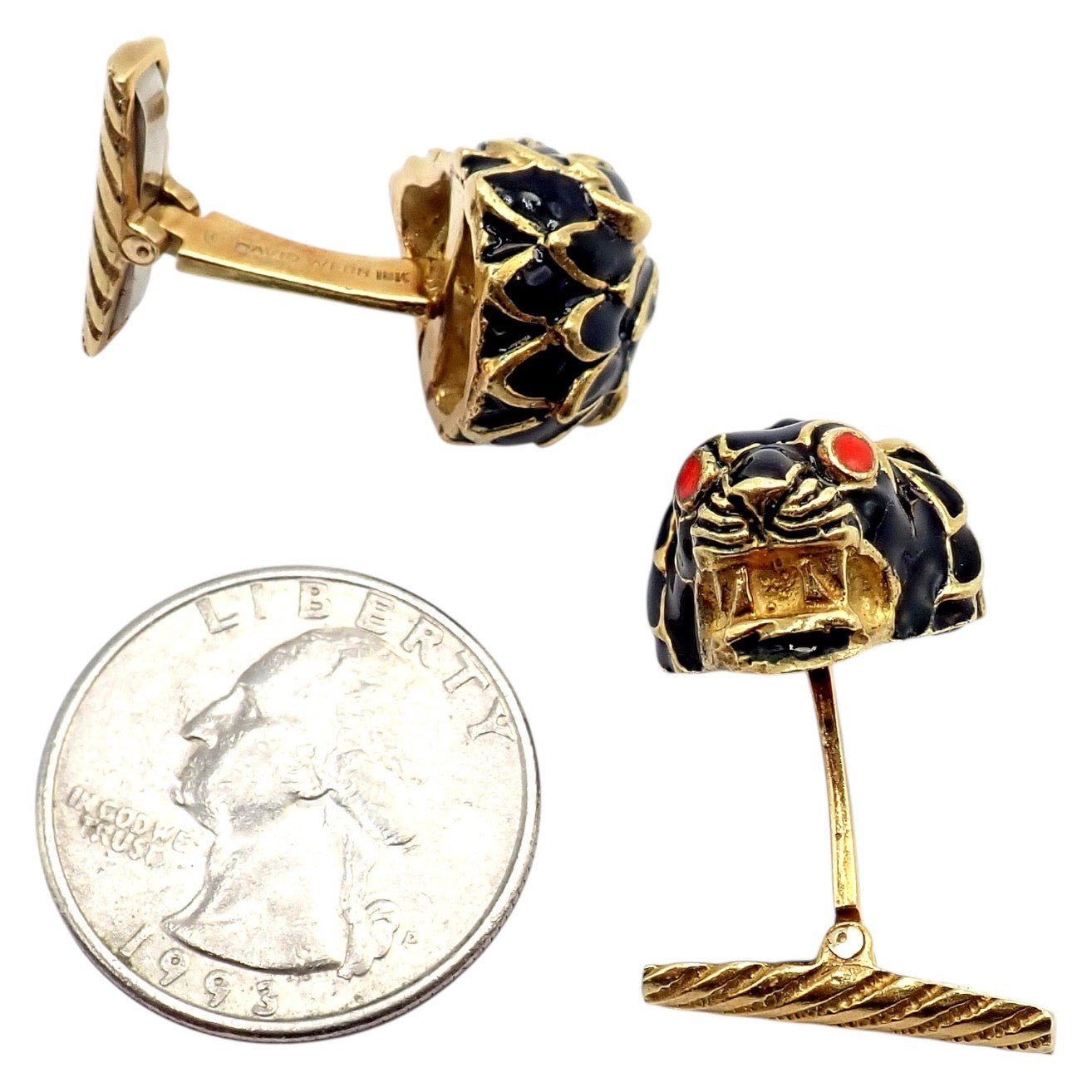 Vintage! David Webb 18k Yellow Gold Black Enamel Lion Cufflinks | Fortrove