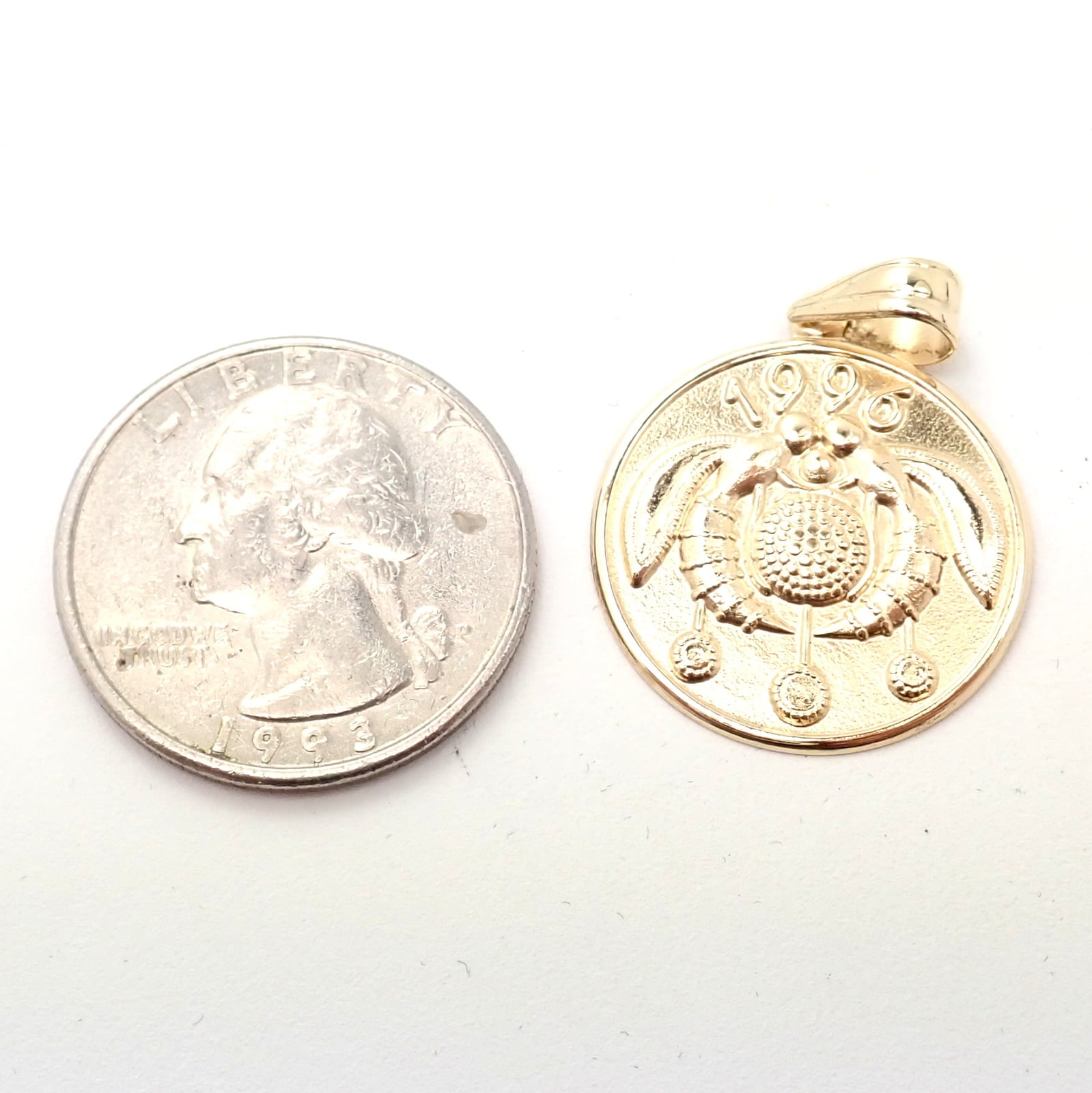 Ilias Lalalounis Jewelry & Watches:Fine Jewelry:Necklaces & Pendants Rare! Vintage Ilias Lalaounis Good Luck Flower Wasp Charm Pendant 1996