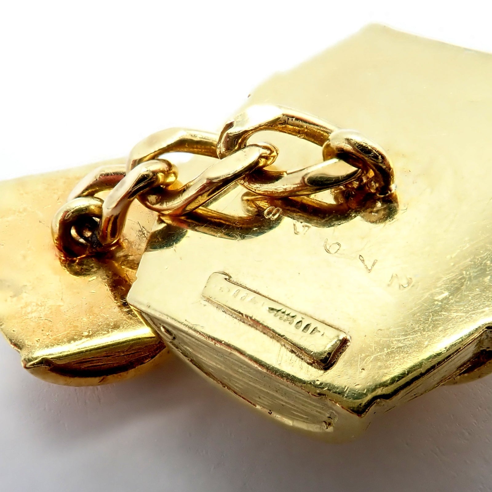 Rare! Vintage Cartier 18k Yellow Gold Barrel Cufflinks 1970's | Fortrove