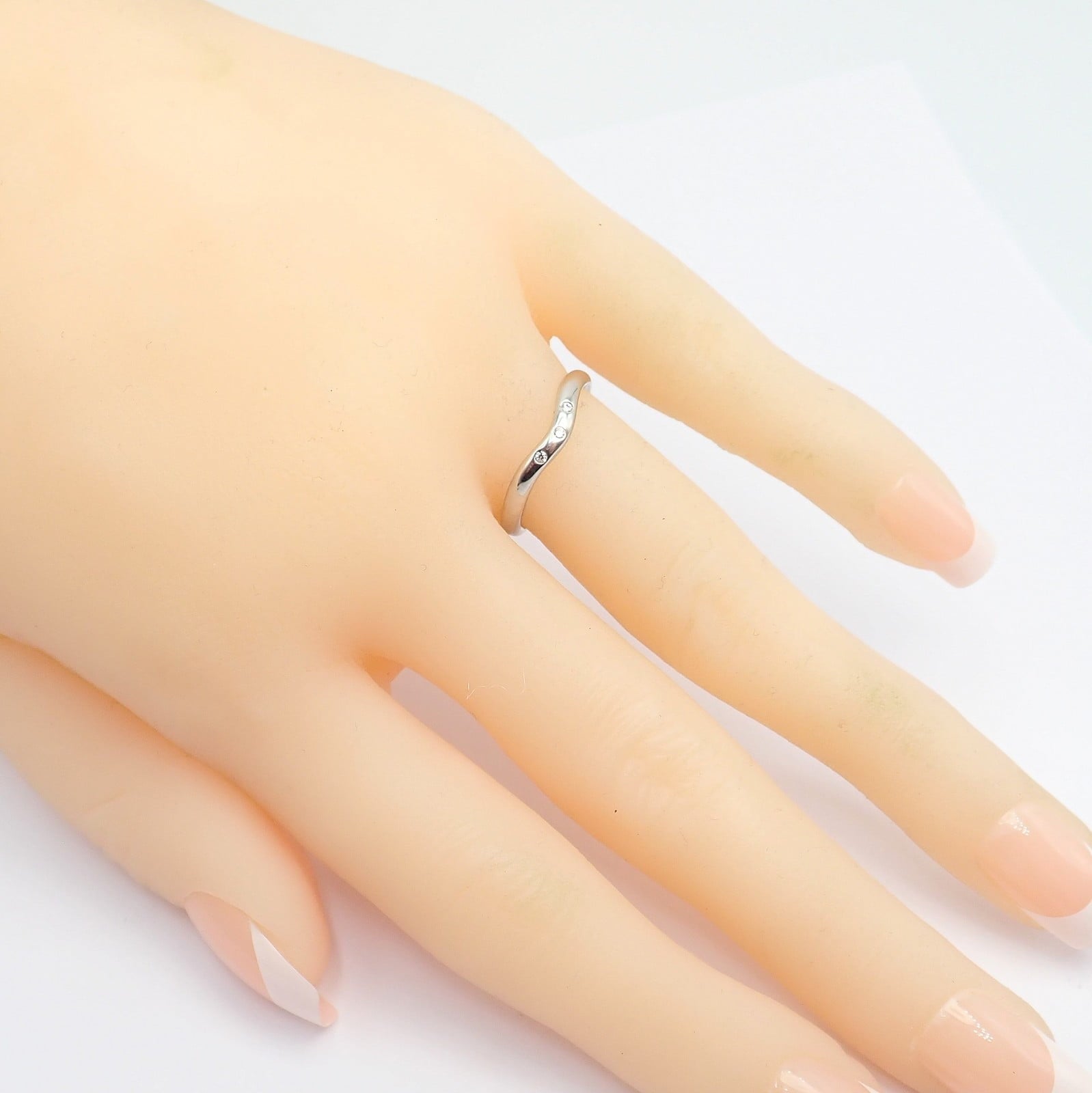 Authentic! Tiffany & Co. Platinum Peretti Diamond Wave Curved 2mm Band Ring sz 5 | Fortrove