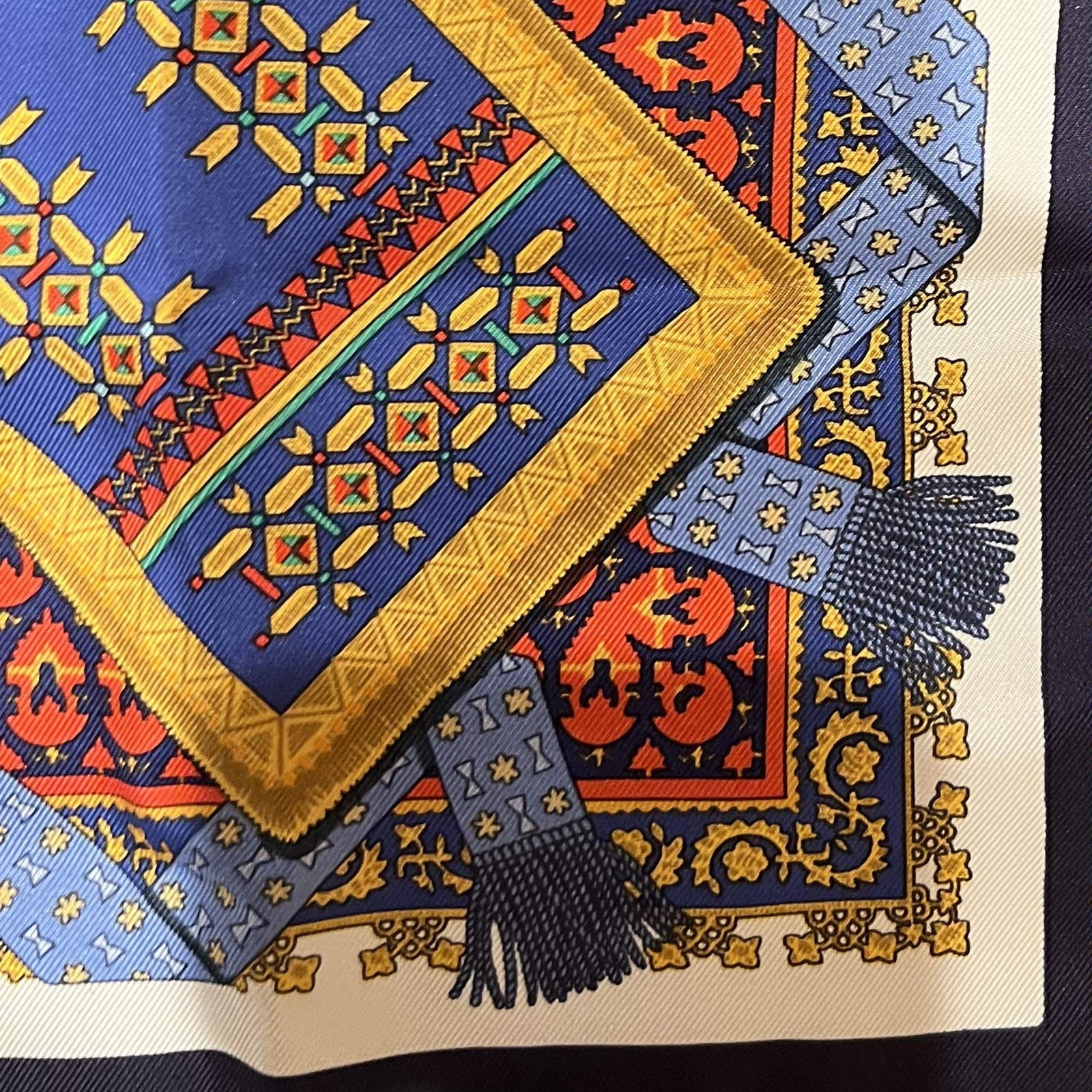 Hermes Clothing, Shoes & Accessories:Women:Women's Accessories:Scarves & Wraps Authentic Hermes Brins d’Or 45cm Silk Scarf