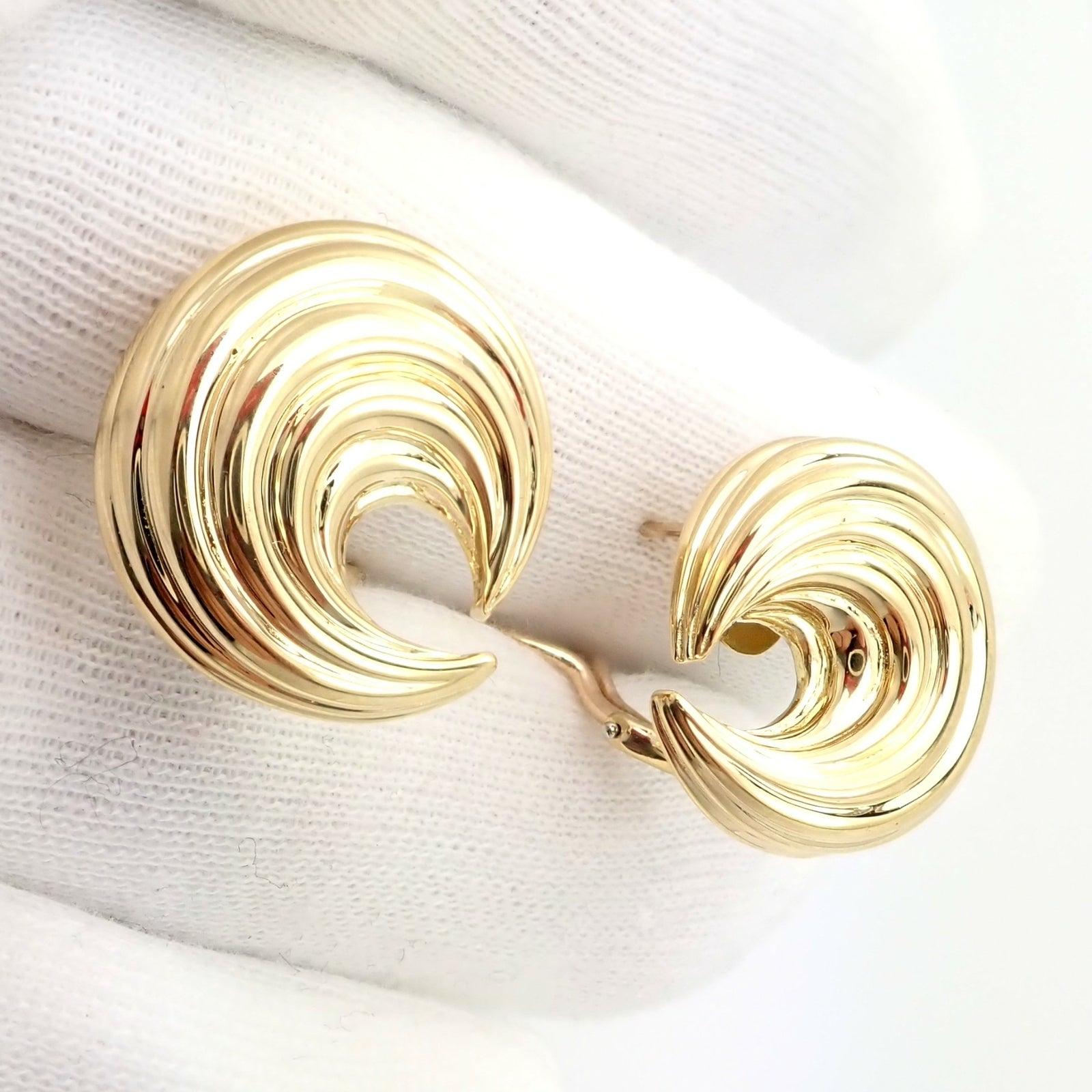 Tiffany & Co. Jewelry & Watches:Fine Jewelry:Earrings Authentic! Tiffany & Co 18k Yellow Gold Crescent Moon Vintage Earrings