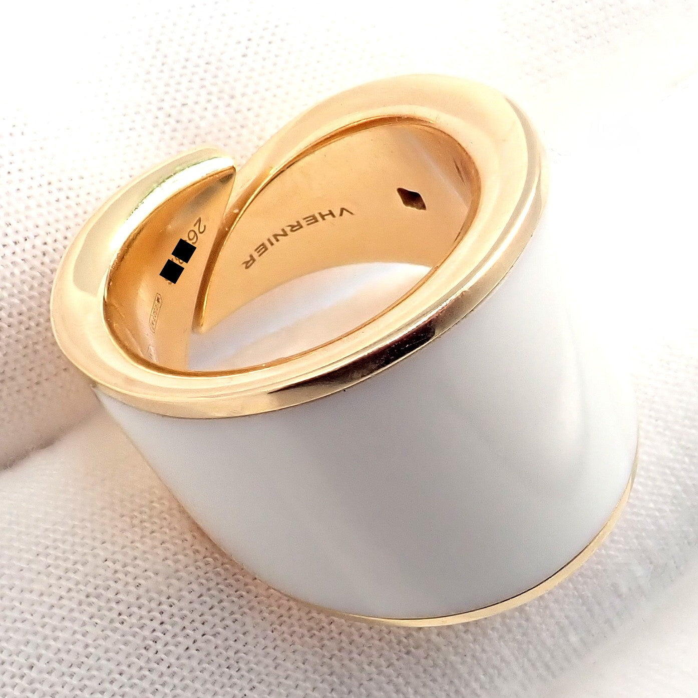 Rare! Vhernier 18k Rose Gold Vague Crossover Camuration Cacholong Ring sz 6 | Fortrove