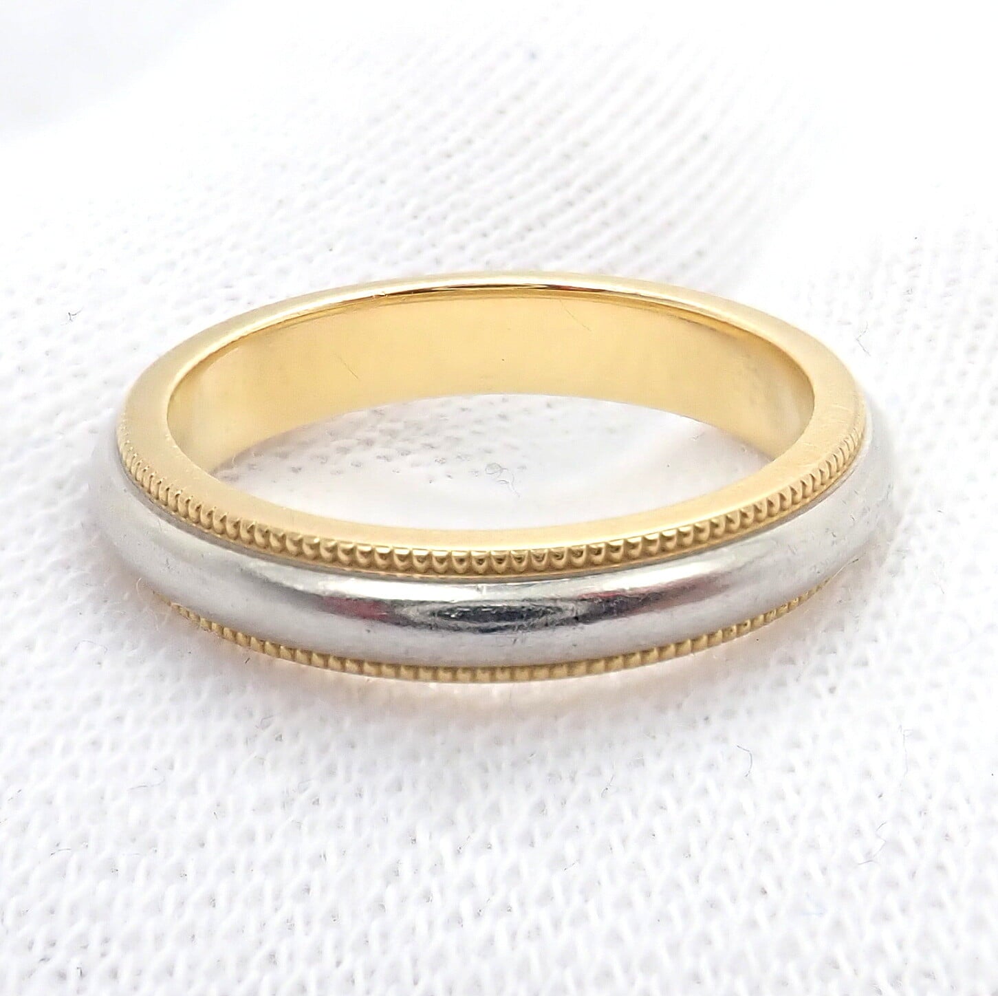 Tiffany & Co. 18k Yellow Gold Platinum 4mm Band Classic Milgrain Ring Sz 5 | Fortrove