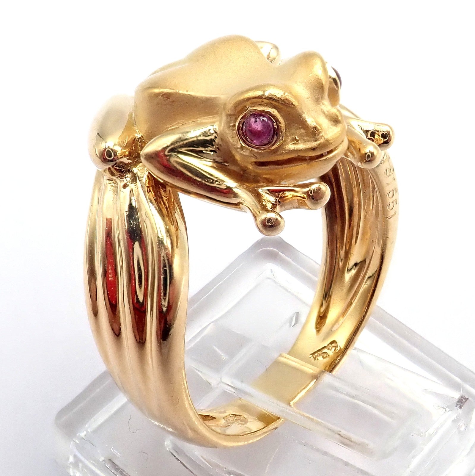 Rare! Carrera Y Carrera CyC 18k Yellow Gold Frog Ruby Ring | Fortrove