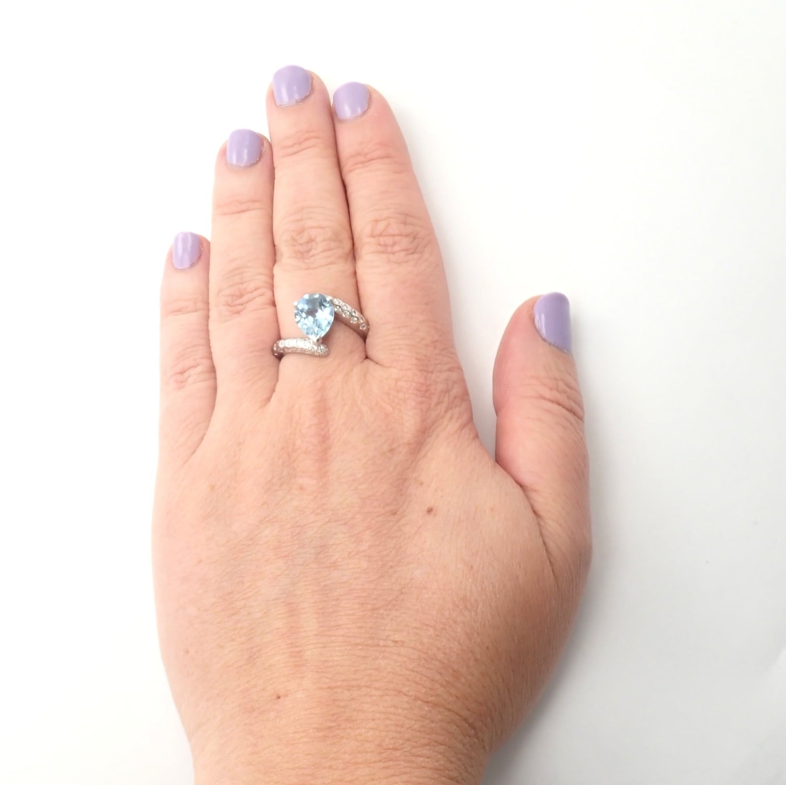 Authentic! Chanel Comete Star 18k White Gold Diamond 2.25ct Aquamarine Ring | Fortrove