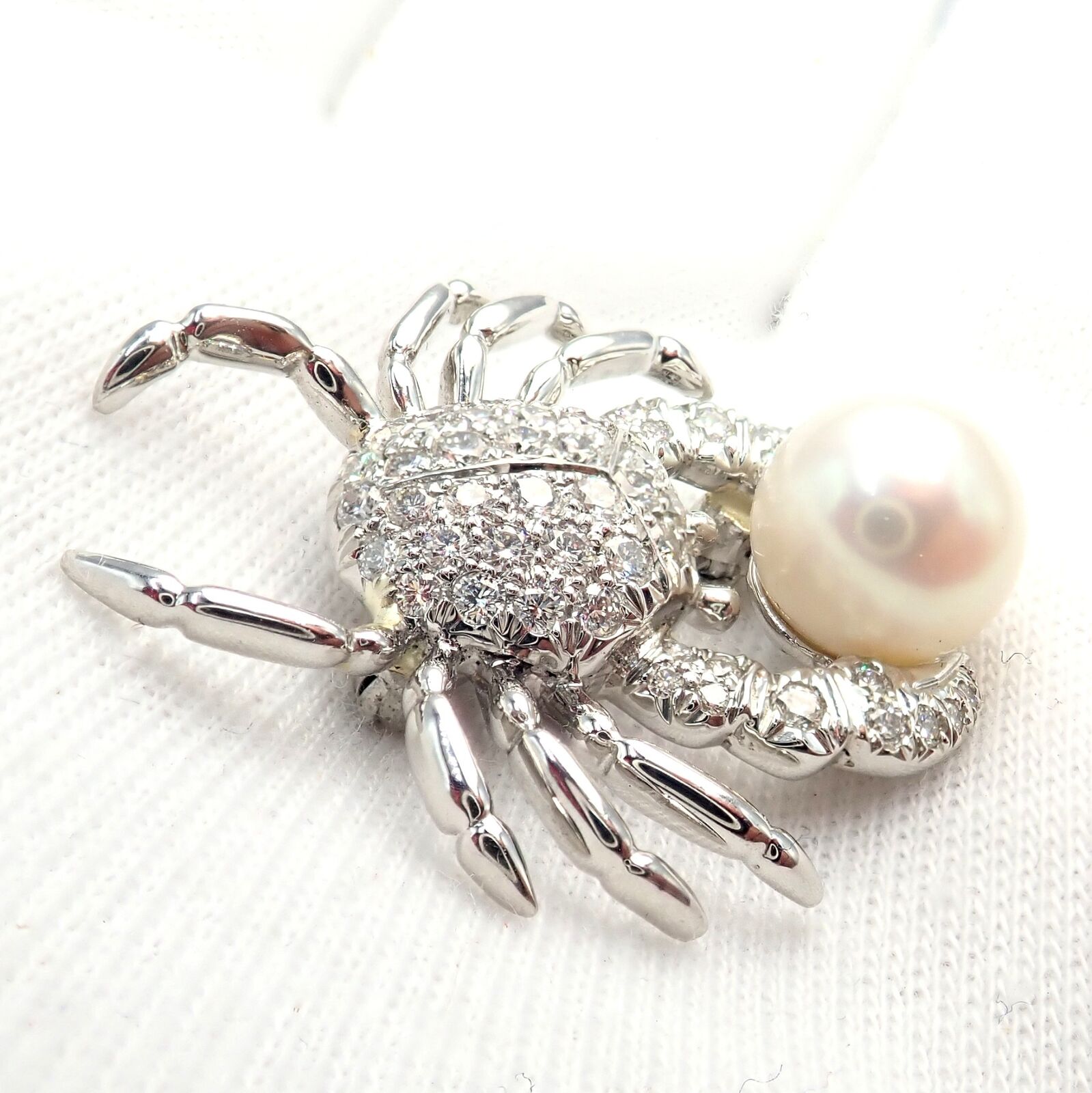 Rare! Authentic Tiffany & Co Platinum Crab 1.50ct Diamond 9mm Pearl Pin Brooch | Fortrove