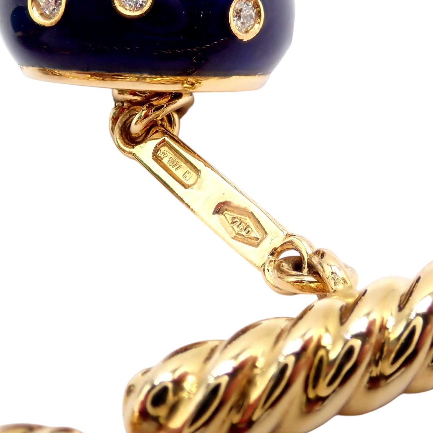 Authentic! Verdura 18k Yellow Gold Enamel Diamond Night And Day Cufflinks | Fortrove