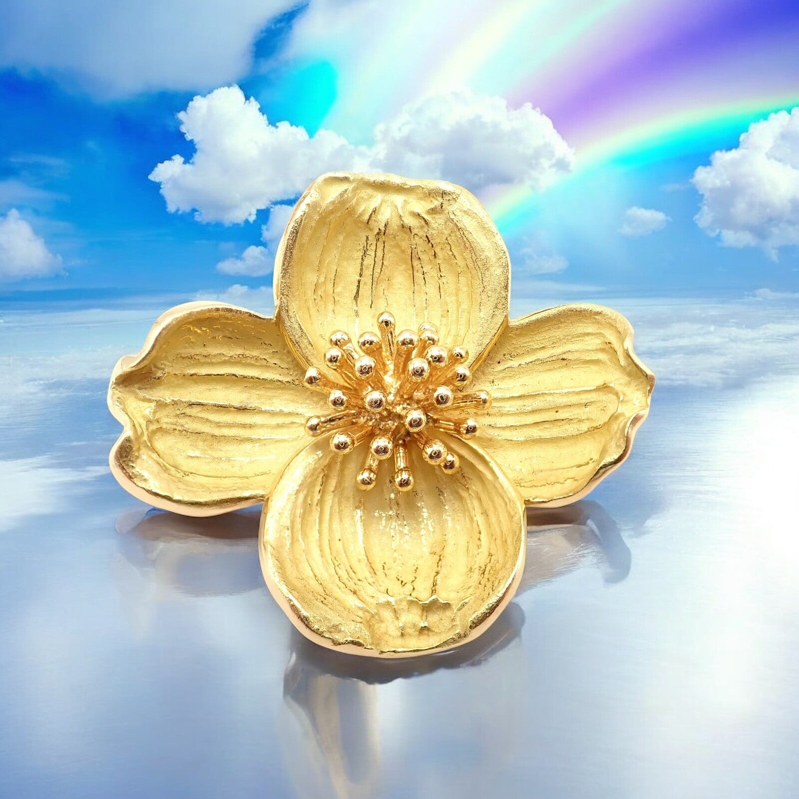 セーブル角形ディッシュ☆ファットブルー☆24K金彩小花紋様☆仏ヴィンテージ未使用 Authentic! Tiffany & Co. 18k Yellow Gold Dogwood Flower Pin Brooch