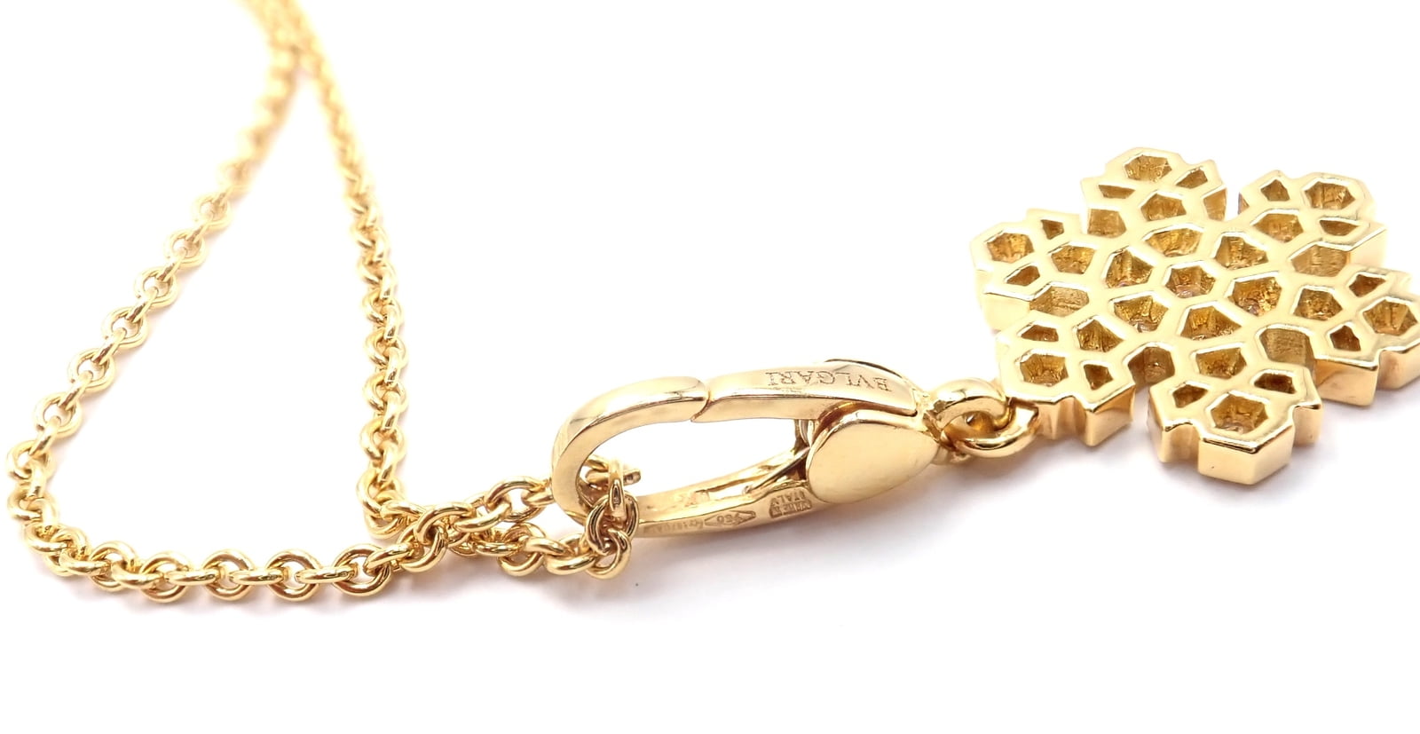 Bvlgari Jewelry & Watches:Fine Jewelry:Necklaces & Pendants Bulgari Bvlgari Fiocco De Neve Snowflake 18k Gold Diamond Pendant Necklace Paper
