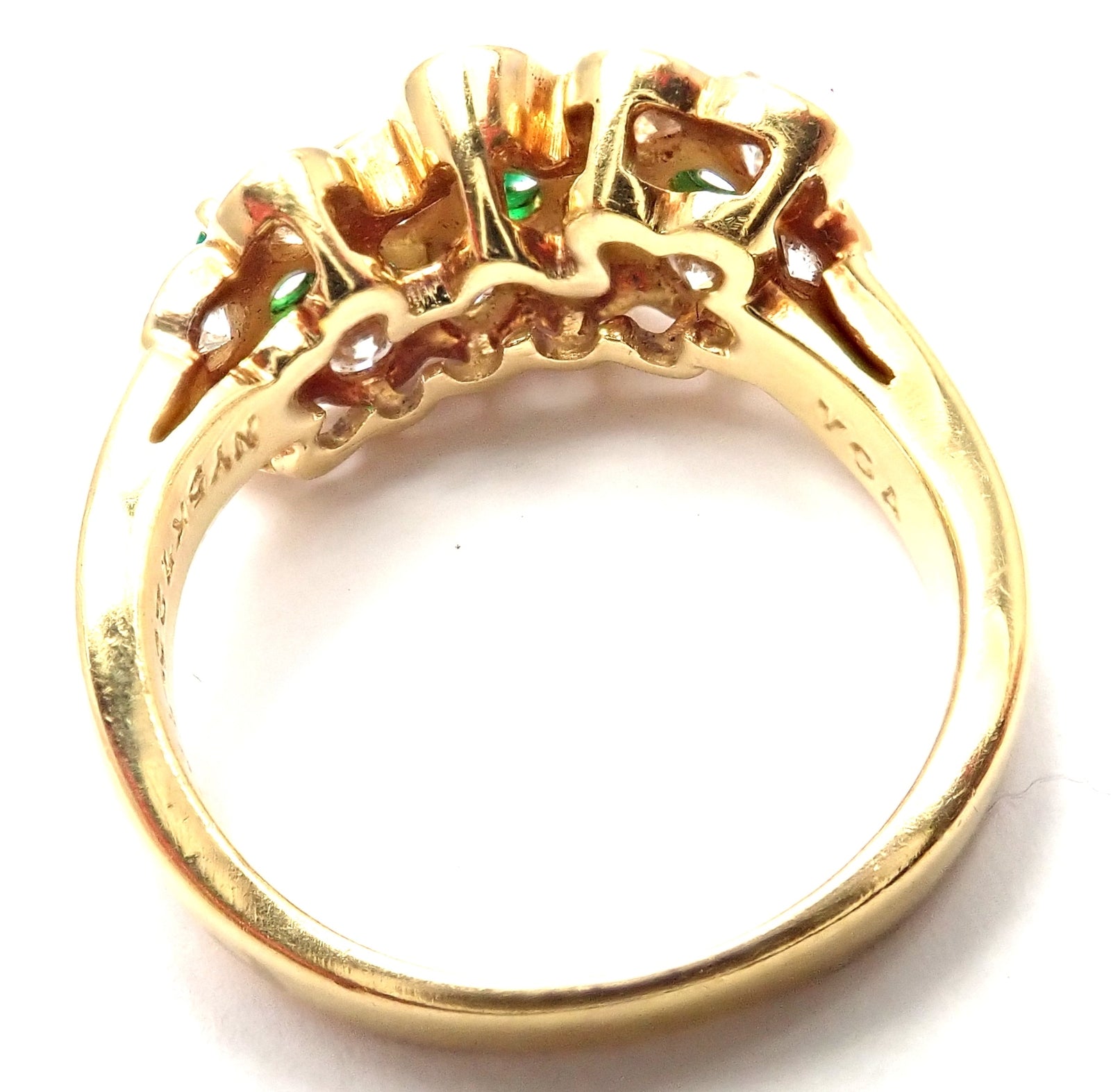 Authentic! Van Cleef & Arpels 18k Yellow Gold Emerald Diamond Fleurette Ring | Fortrove