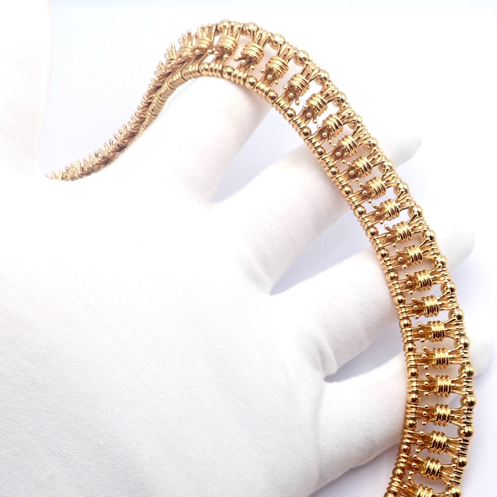 Authentic Tiffany & Co Schlumberger 18k Yellow Gold Fancy Bowtie Collar Necklace | Fortrove