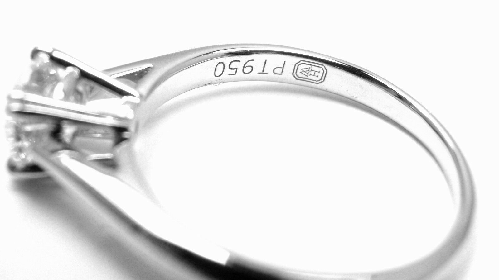 Harry Winston Jewelry & Watches:Fine Jewelry:Rings Authentic! Harry Winston Platinum .56ct VVS1/F Diamond Solitaire Engagement Ring