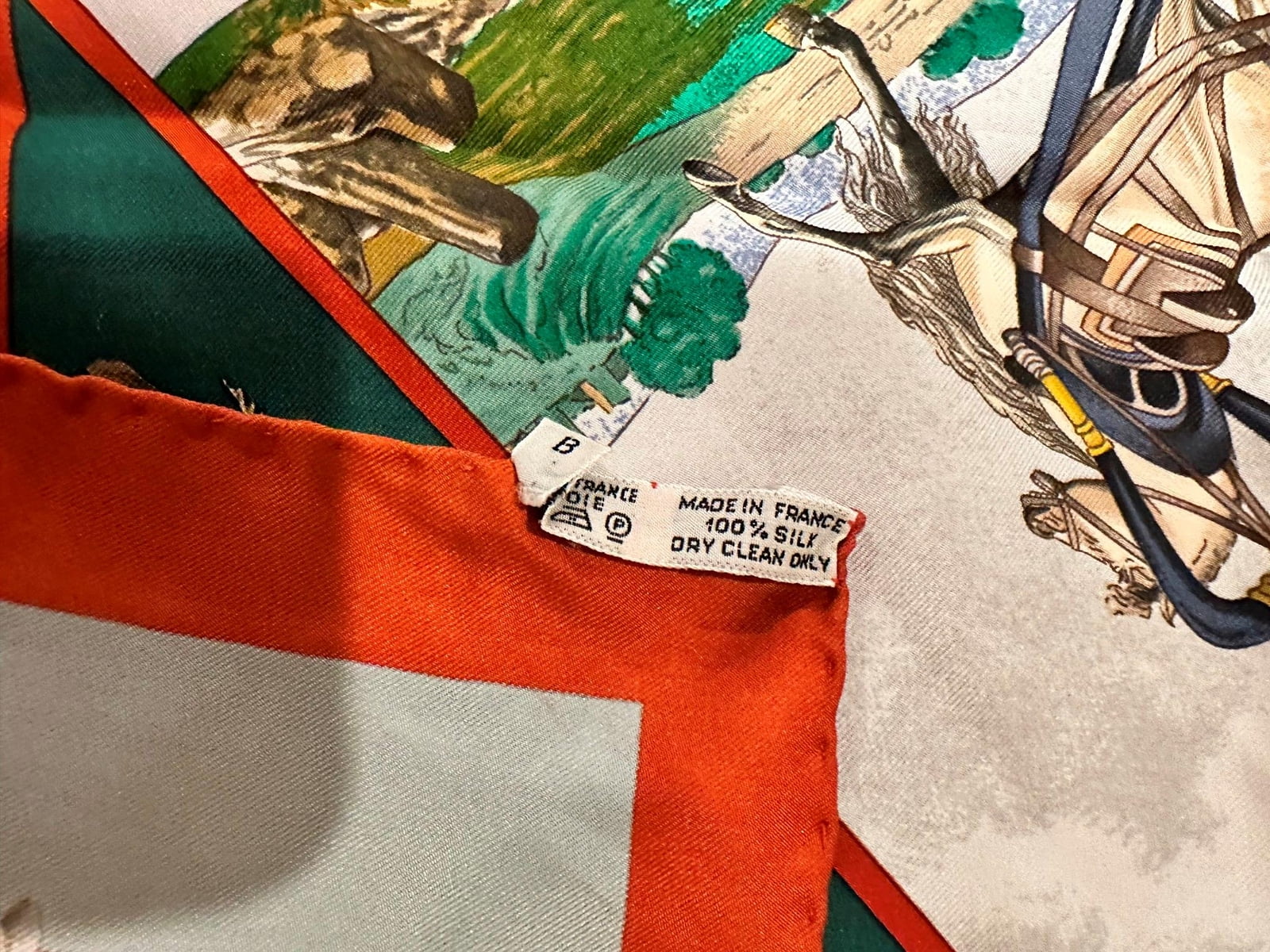 Hermes Clothing, Shoes & Accessories:Women:Women's Accessories:Scarves & Wraps Authentic! Hermes A Walk Voyages en Russie Russia Loic Dubigeon 90cm Silk Scarf