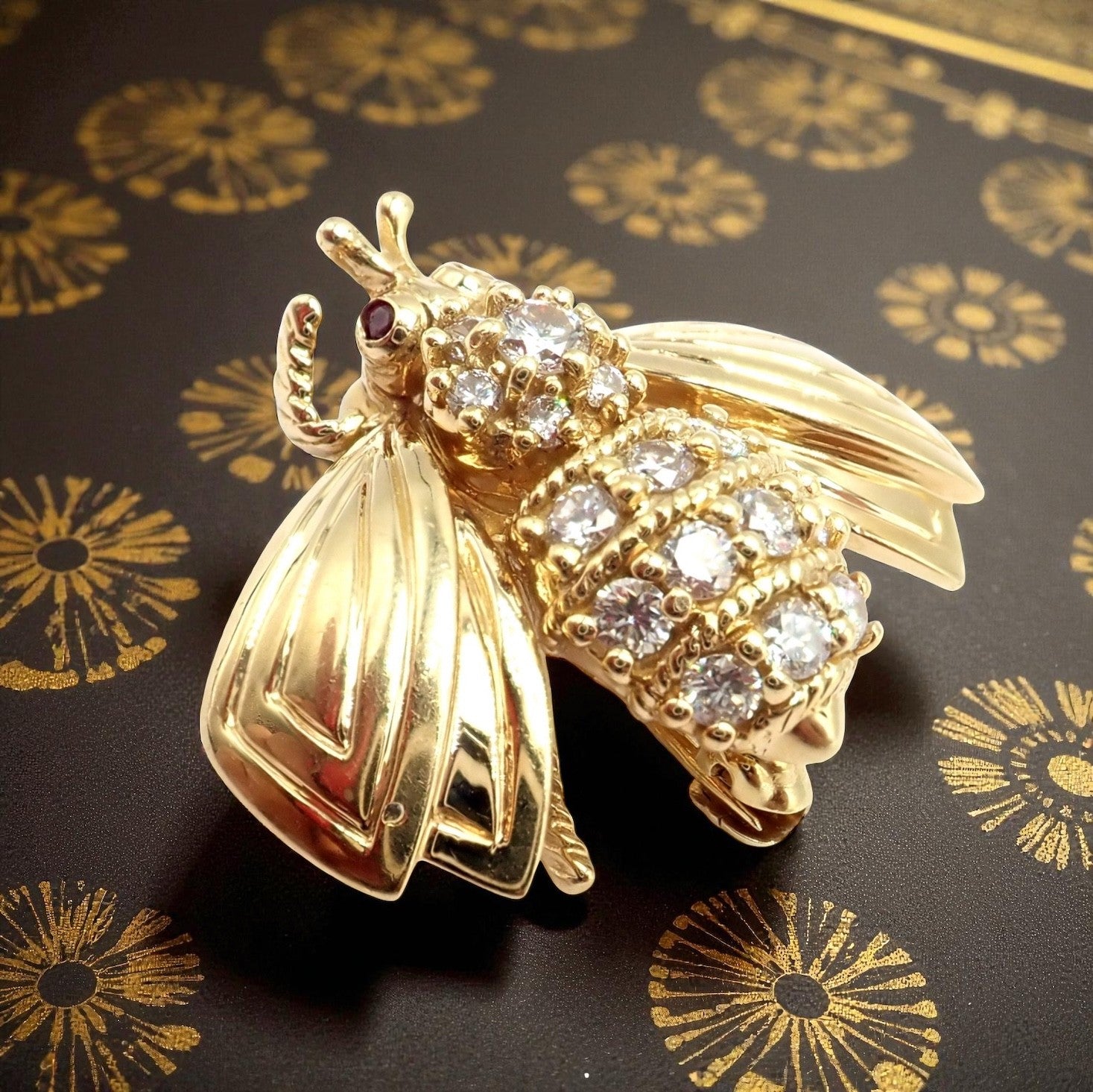 Authentic! Tiffany Co 18k Yellow Gold Bee Fly Insect Diamond Pin