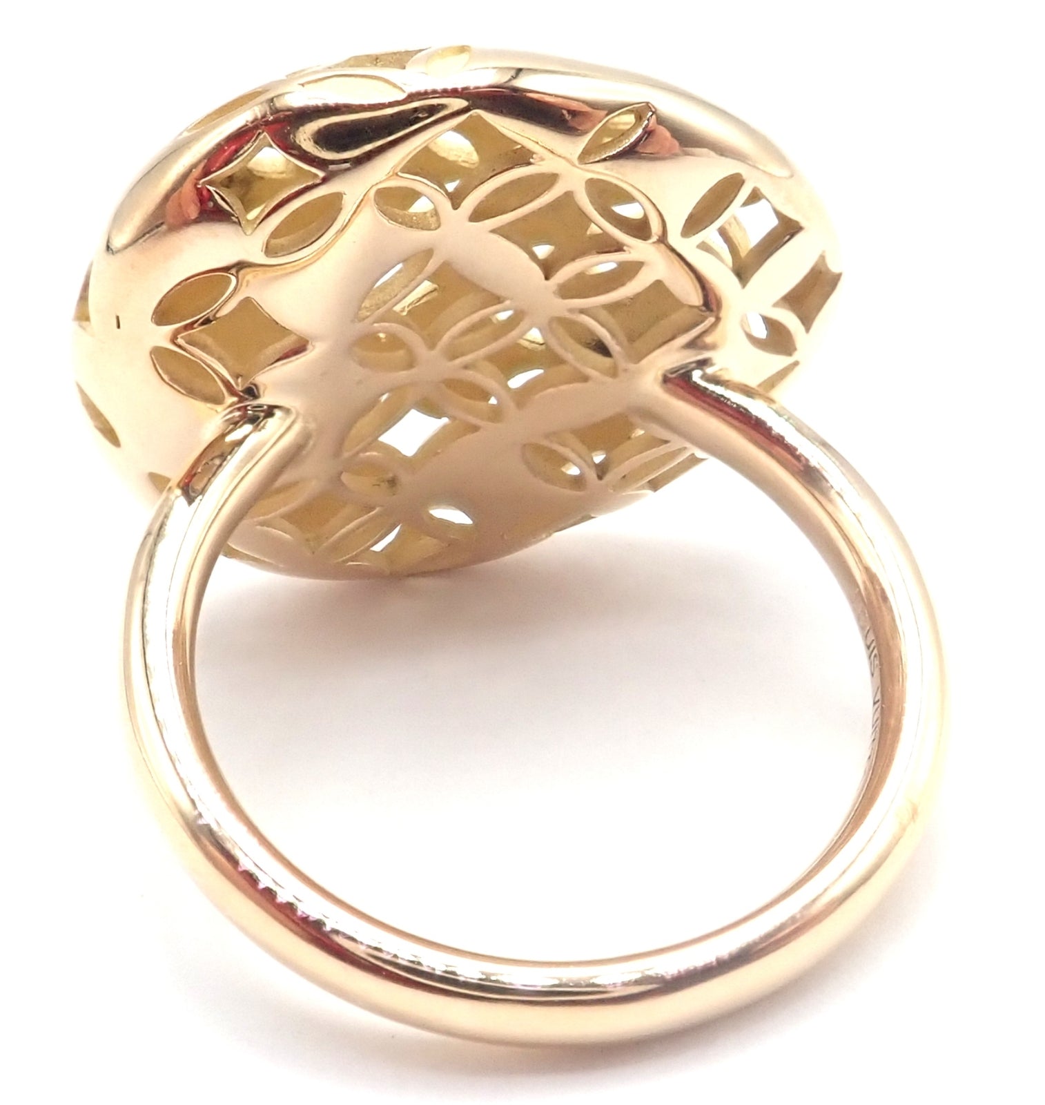 Authentic! Louis Vuitton Monogram 18k Yellow Gold Large Ring | Fortrove