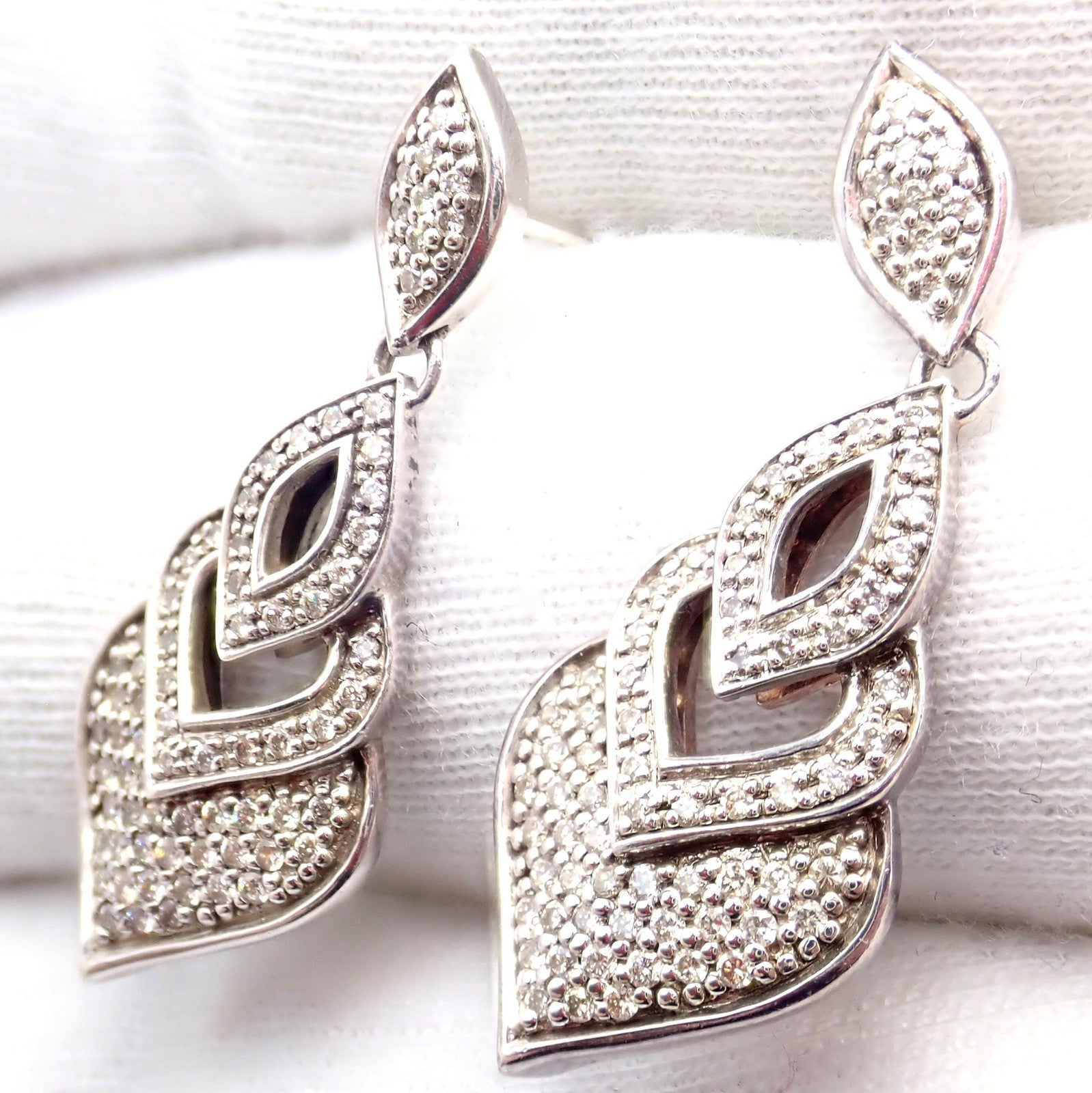 Authentic! John Hardy JH Silver Naga Diamond Heart Earrings | Fortrove